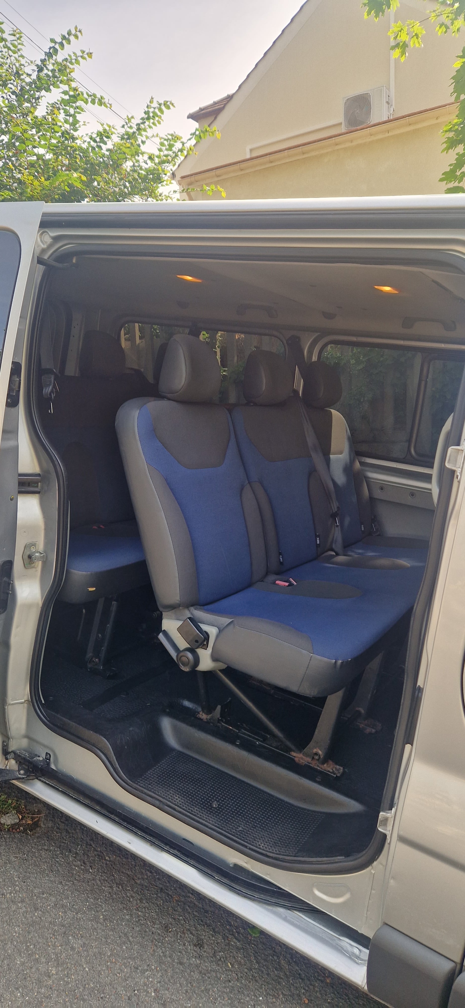 Renault Trafic Passenger 2l avec Audio Bluetooth