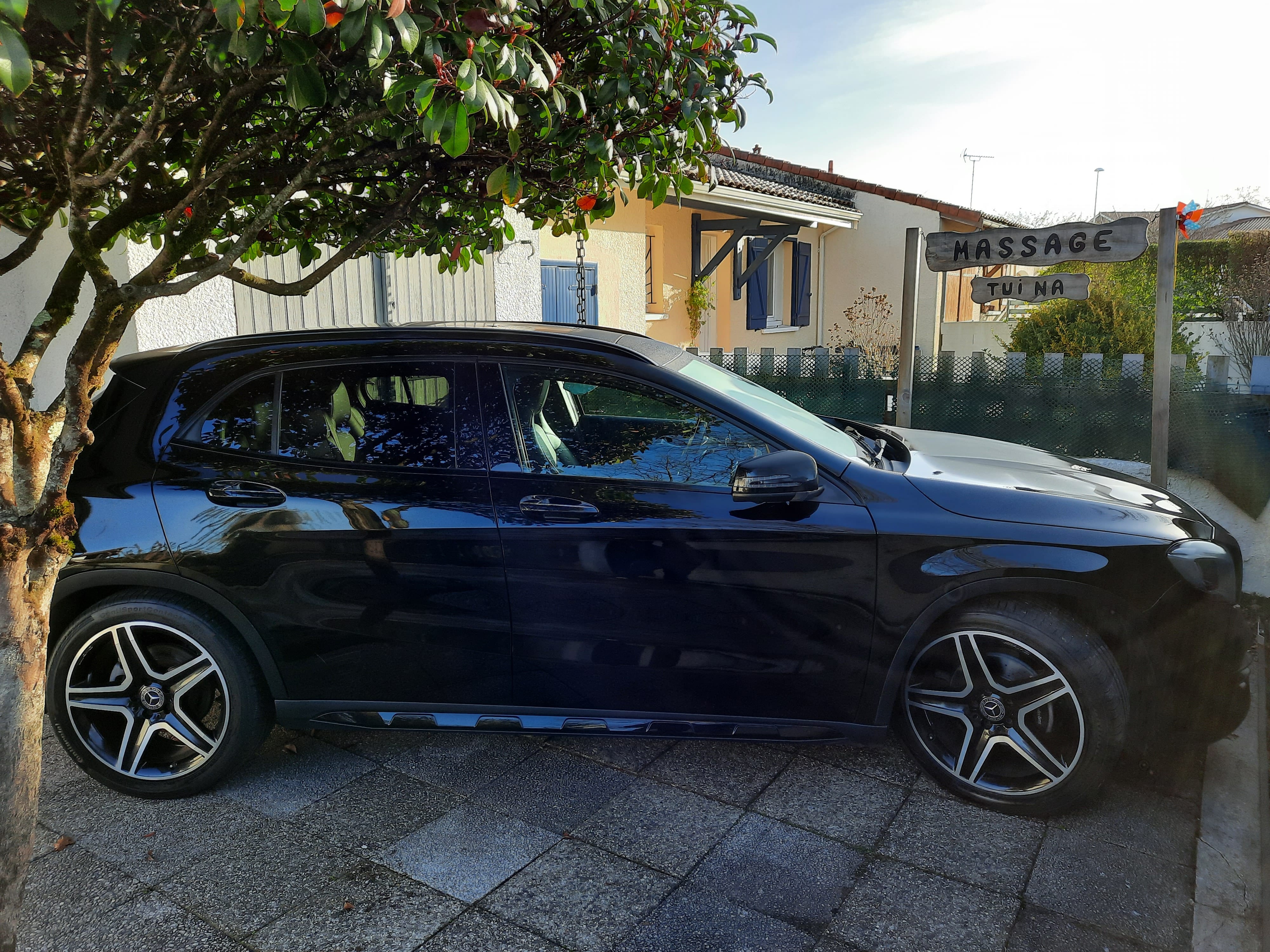 Mercedes-Benz Classe GLA avec Climatisation