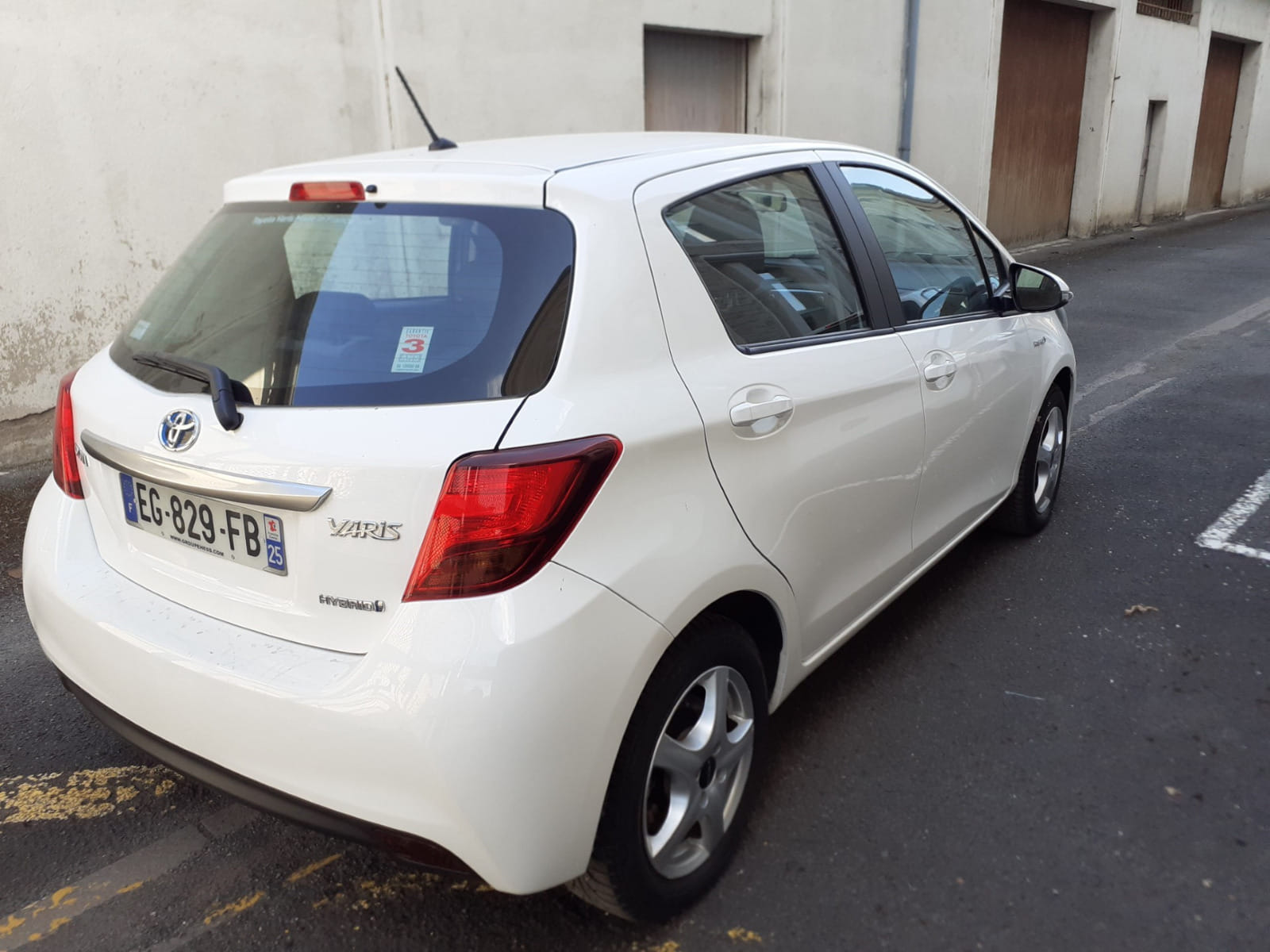 Toyota Yaris Hybride avec GPS