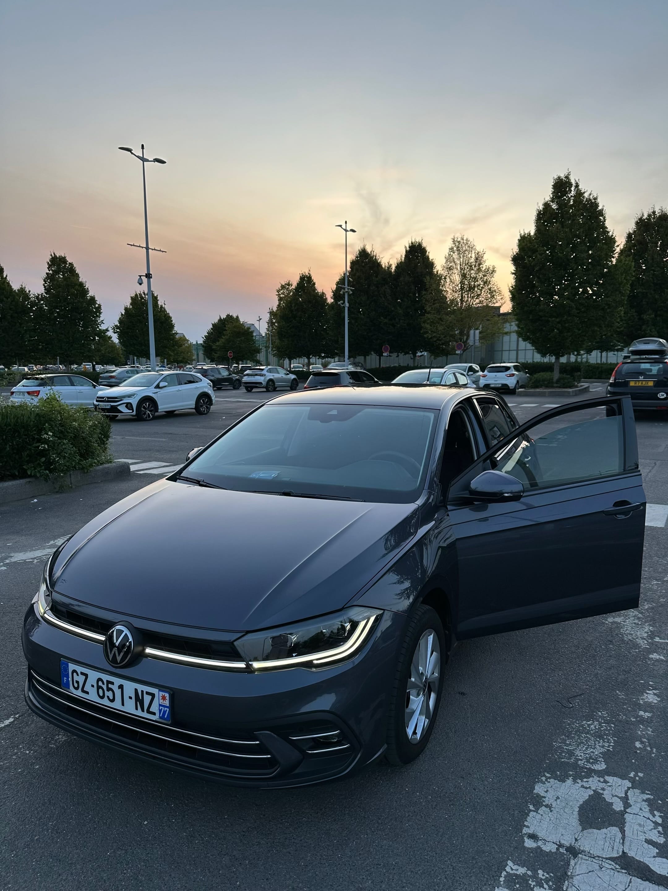 Volkswagen Polo, 2024, Essence 95, automatique