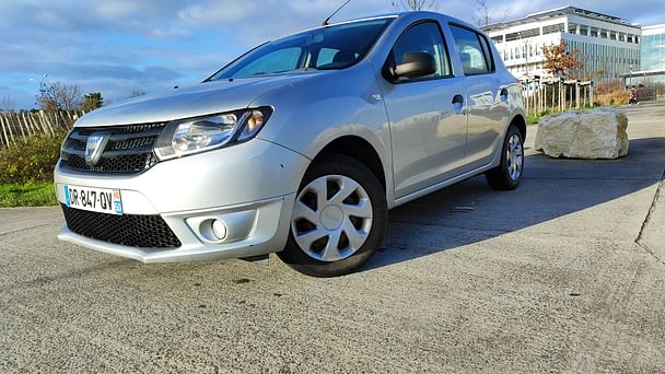 Dacia Sandero CARPLAY SPOTIFY&YOUTUBE PREMIUM INCLU, 2015, Diesel