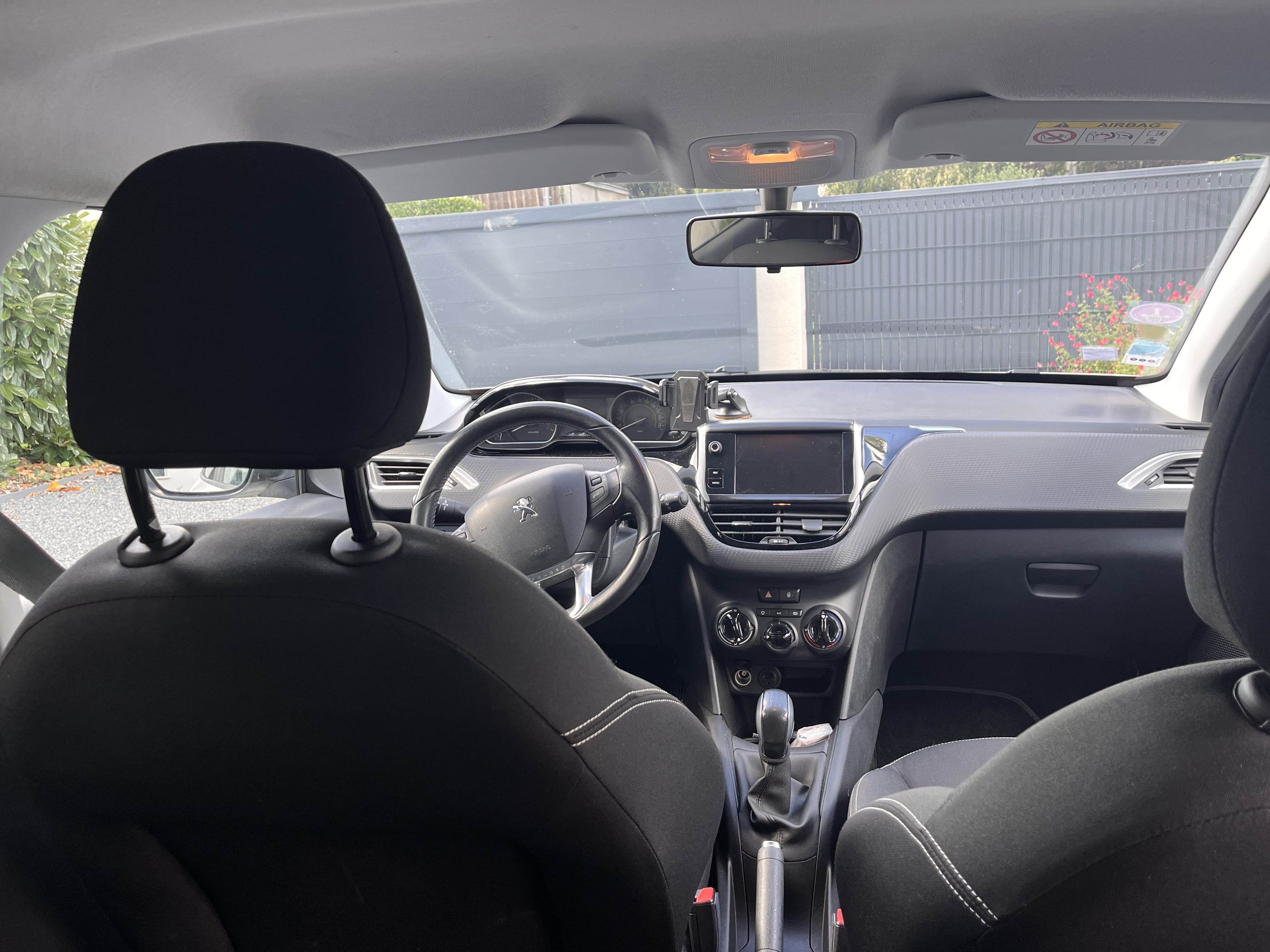 Peugeot 208 con Control de velocidad