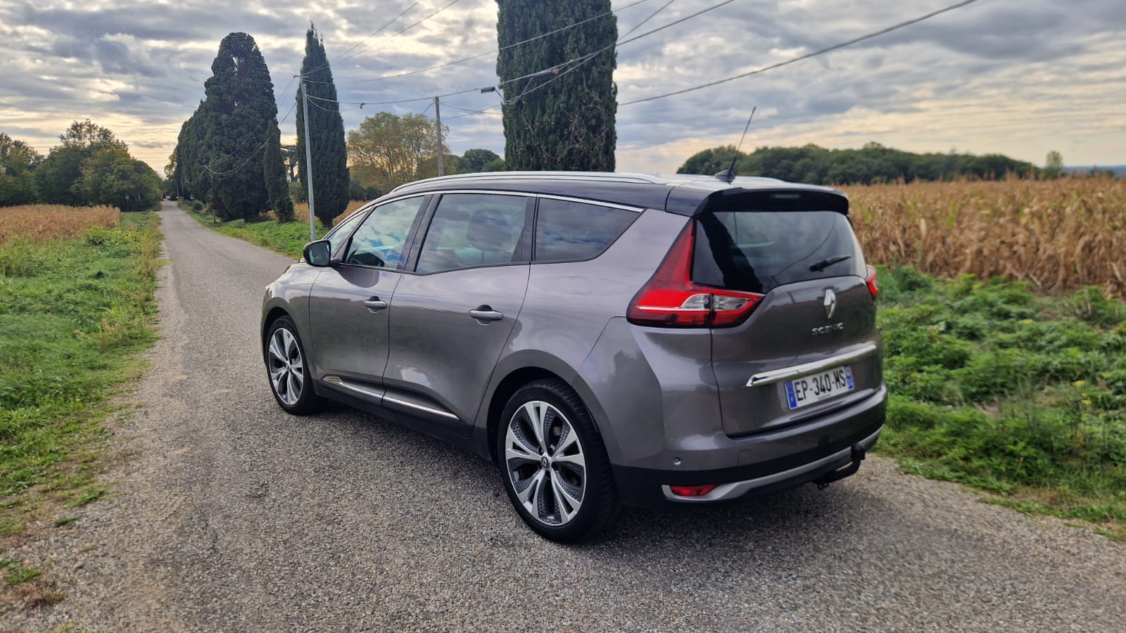 Renault Grand Scenic avec Climatisation