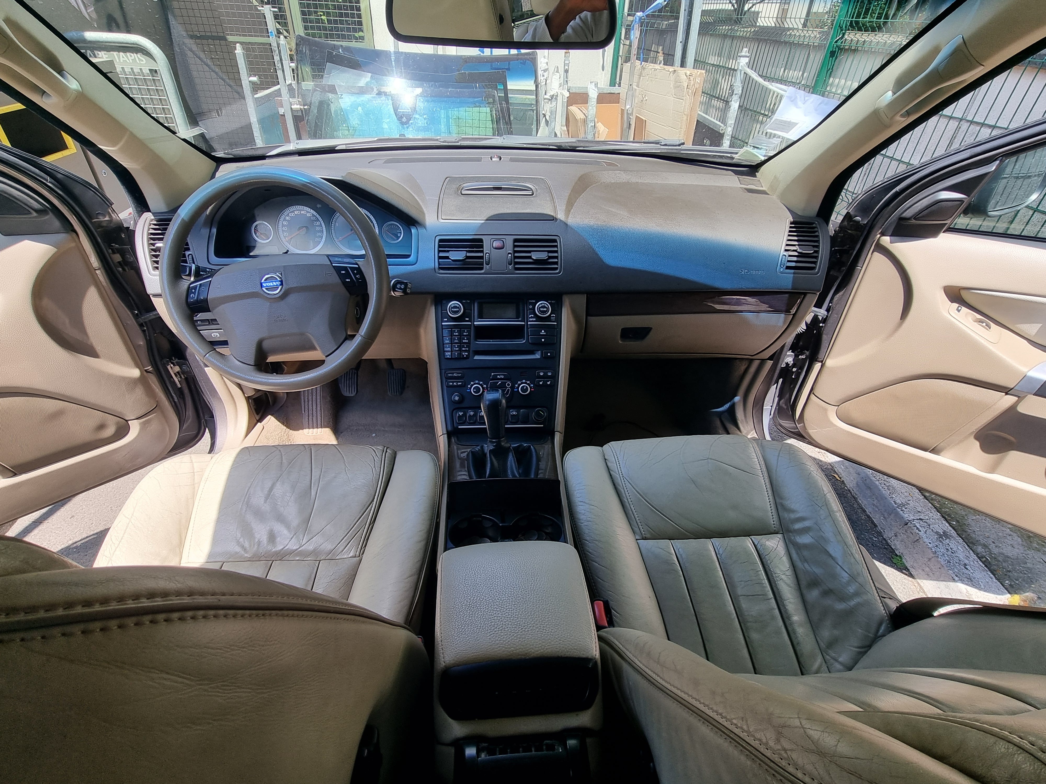 Volvo XC90 avec Siège bébé