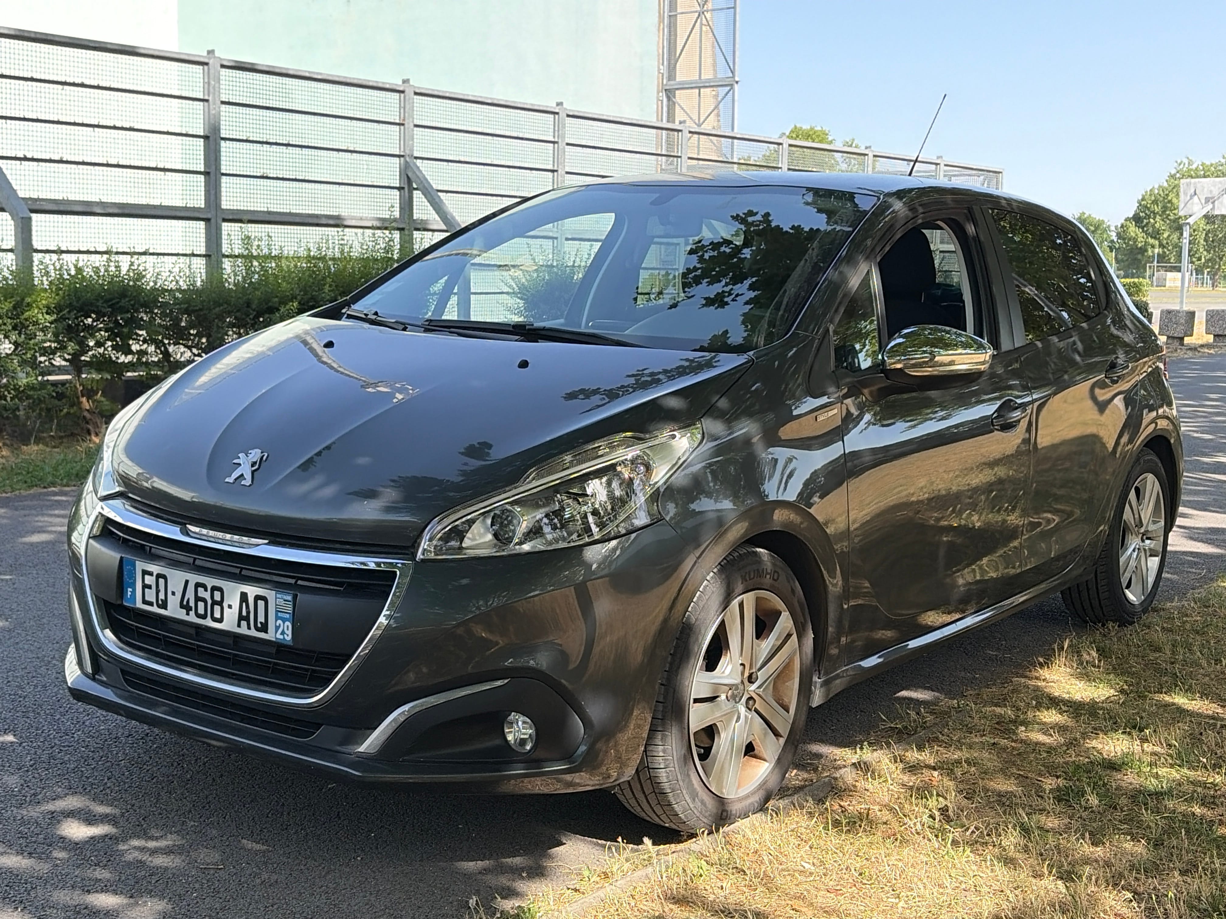 Peugeot 208, 2017, Essence 95