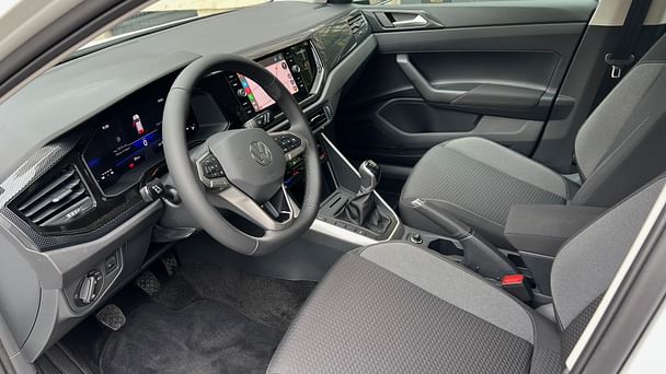 Volkswagen Polo TSI 95cv Clim / GPS / Camera / Carplay / Android / Regulateur avec GPS