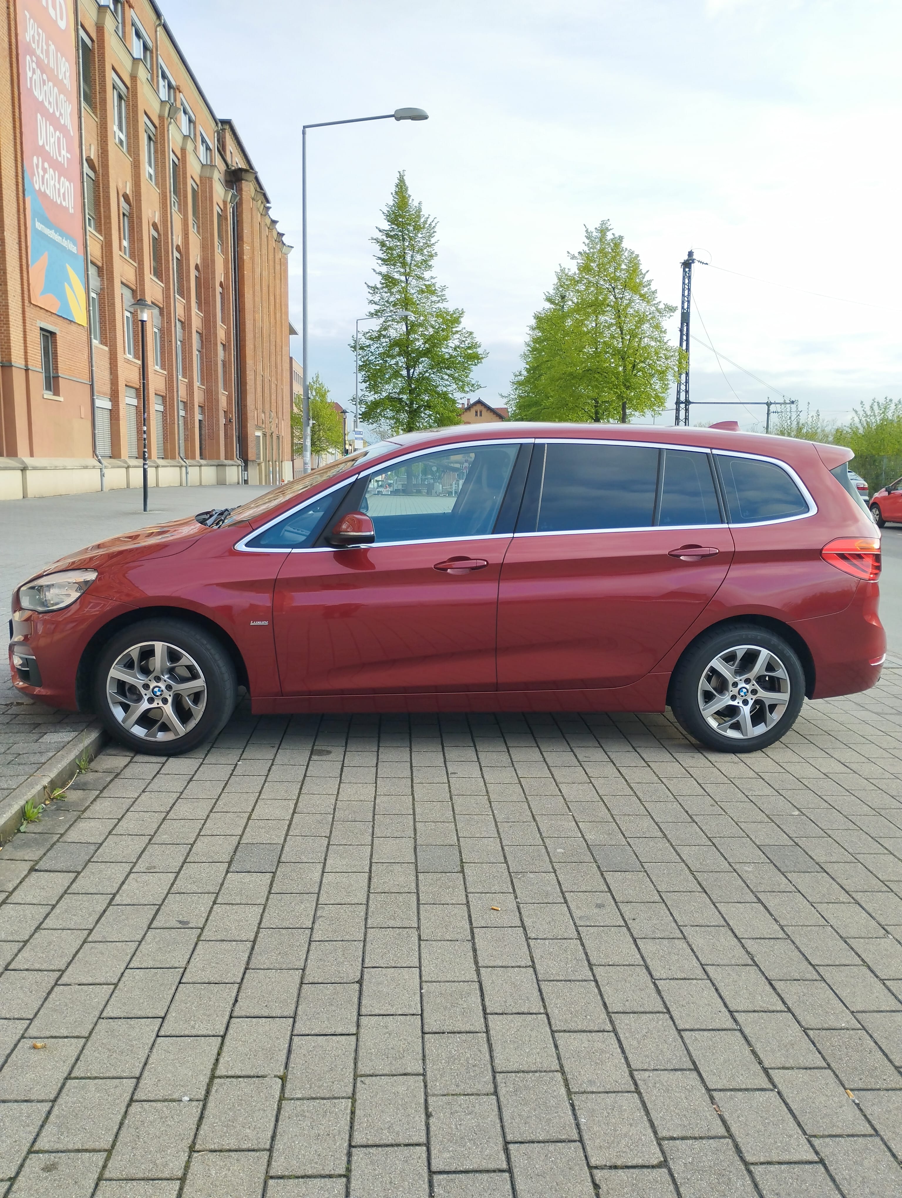 BMW 2er Gran Tourer 218i mit Klimaanlage