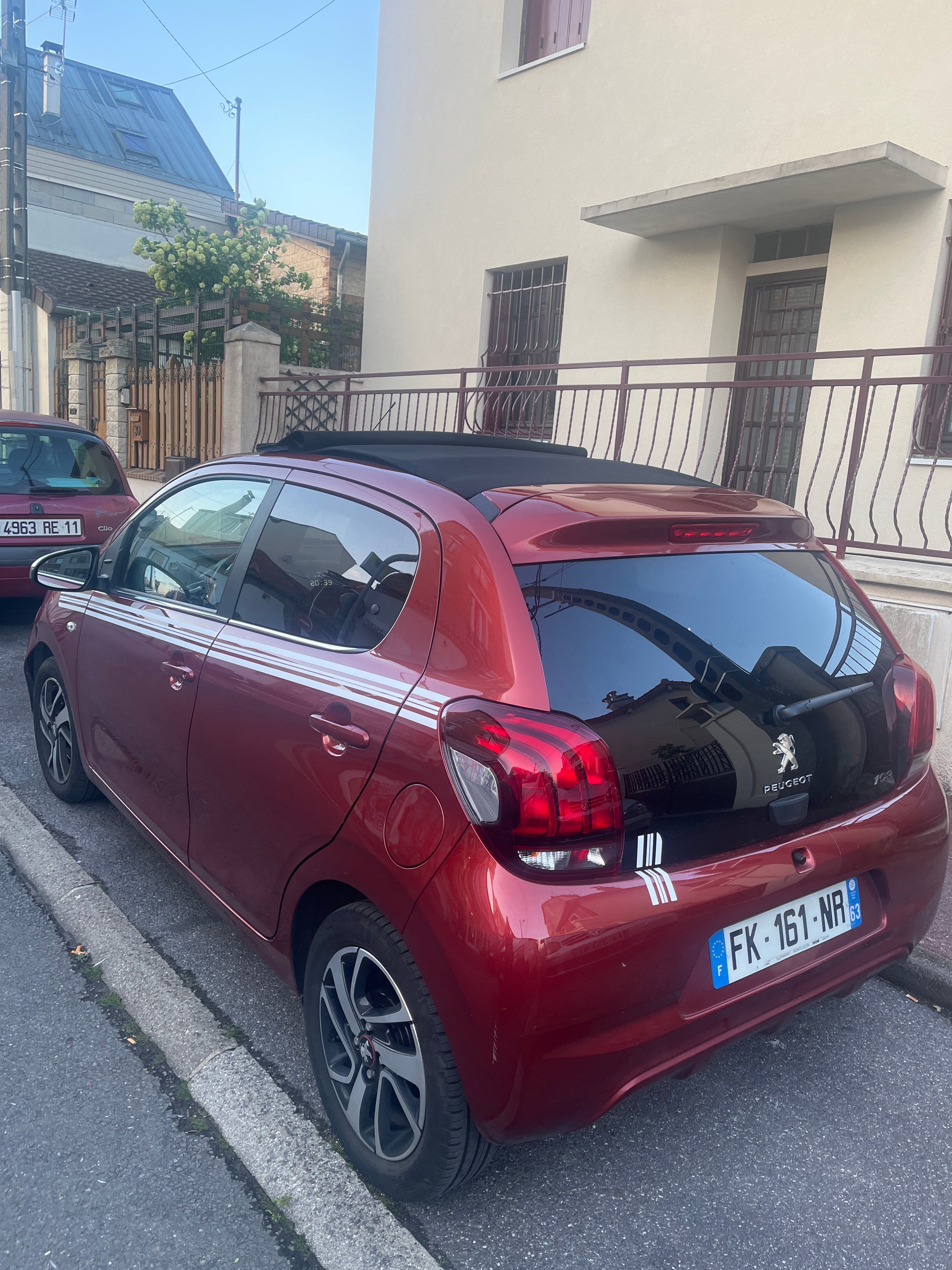 Peugeot 108 avec GPS