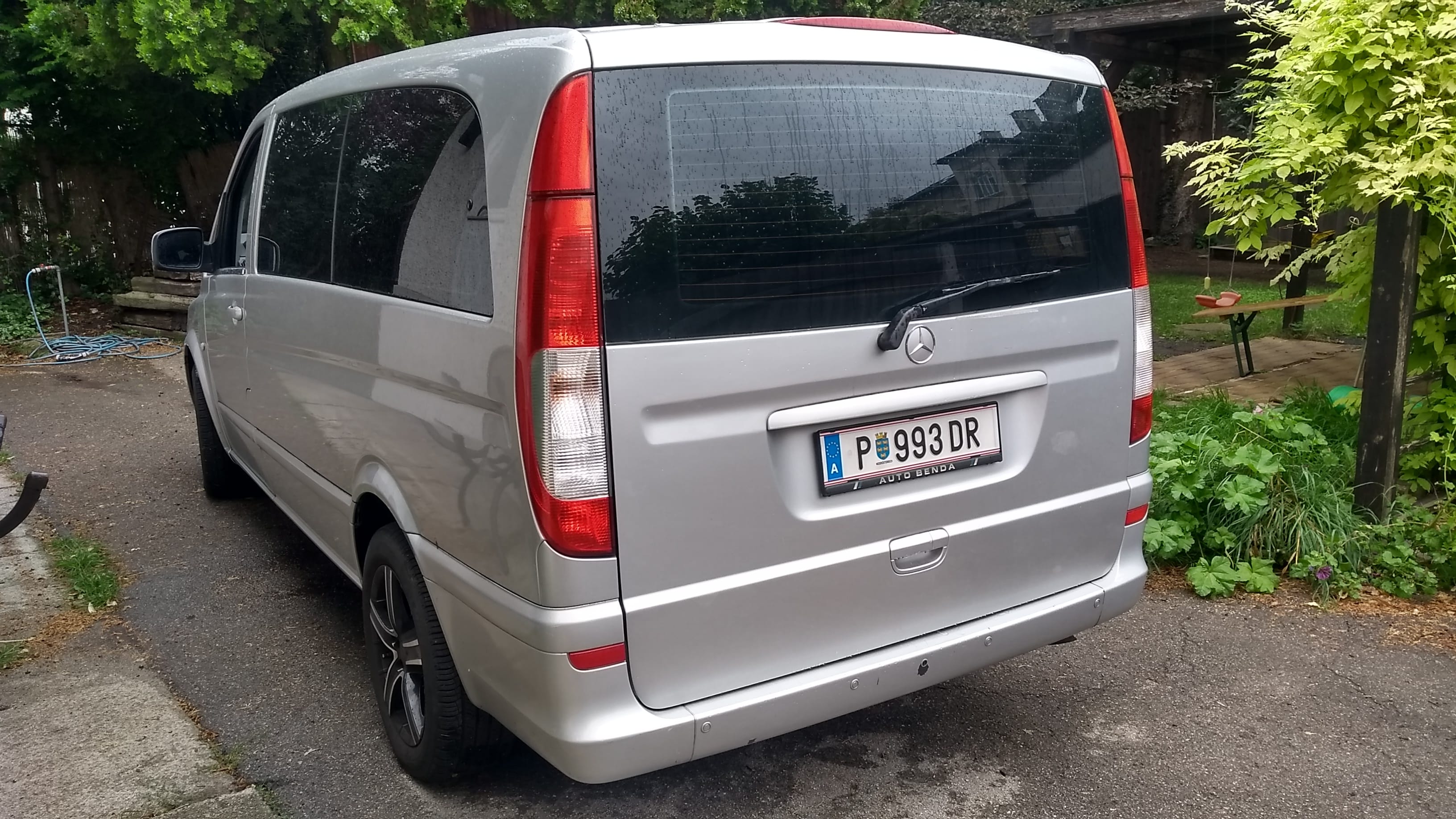 Mercedes-Benz Vito mit Kindersitz
