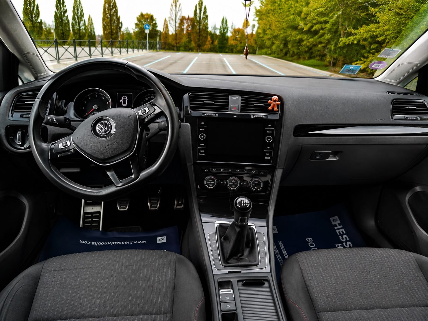 Volkswagen Golf avec GPS