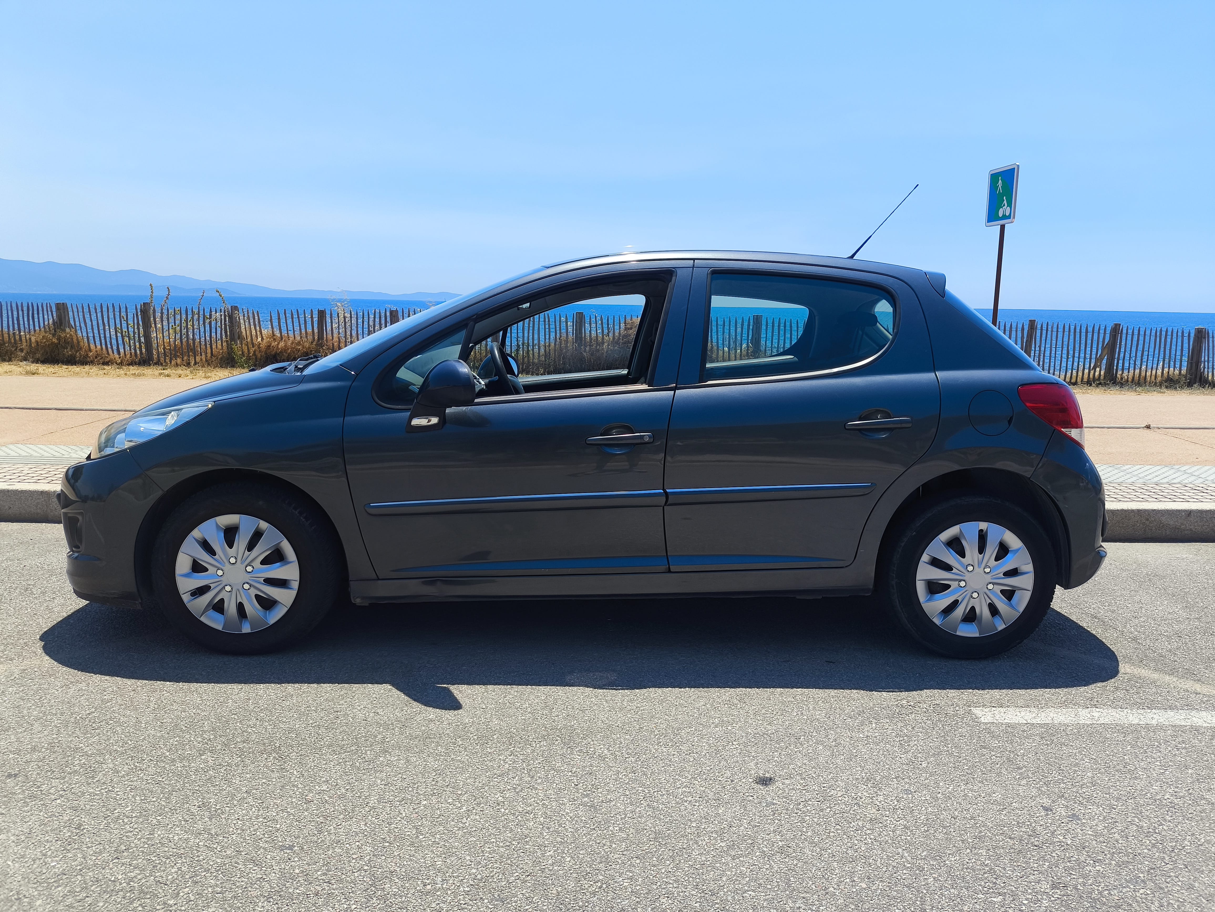 Peugeot 207 avec Climatisation