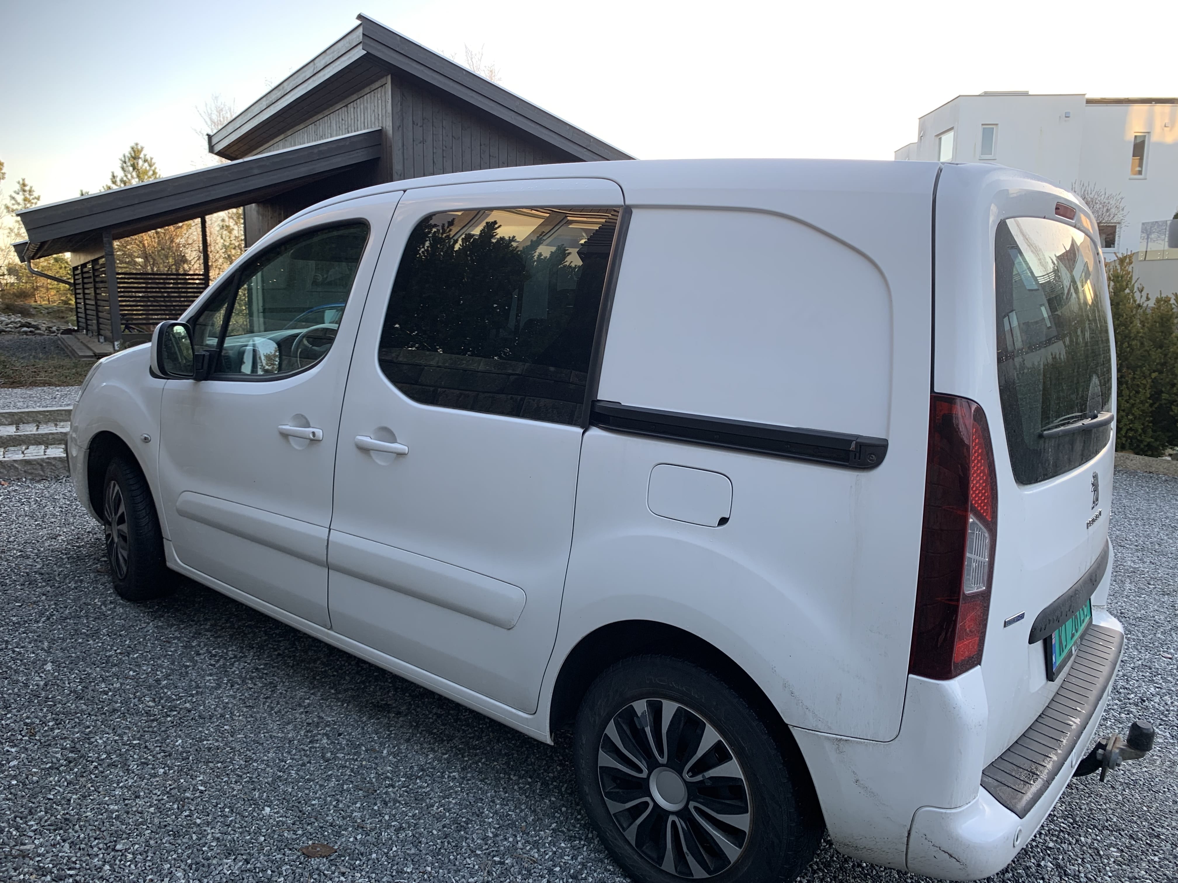 Peugeot Partner med Aircondition