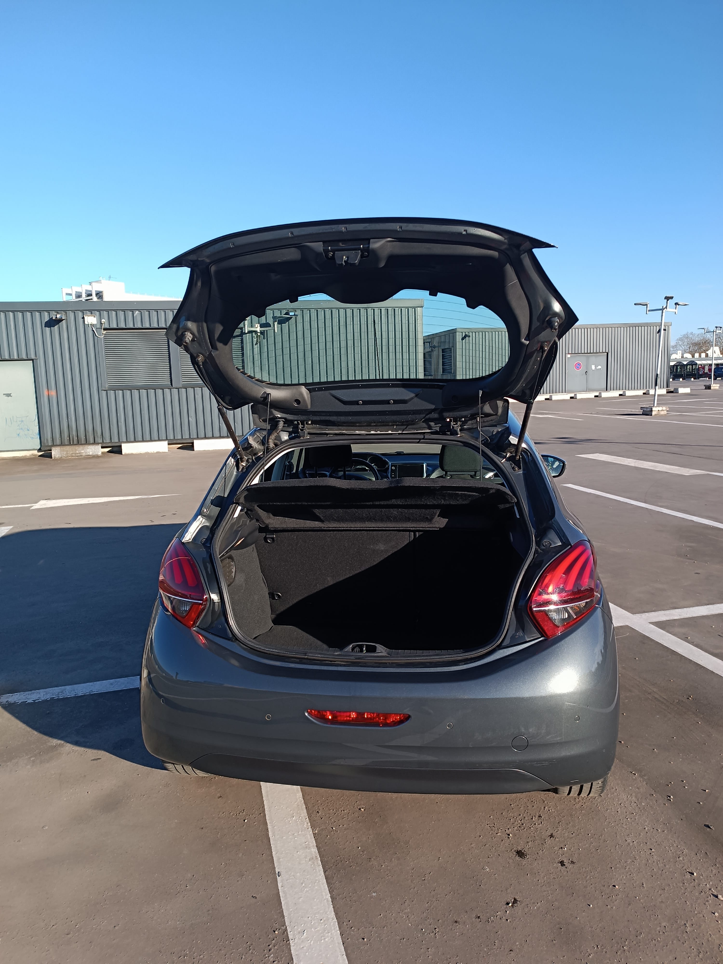 Peugeot 208 110 CH avec Régulateur de vitesse