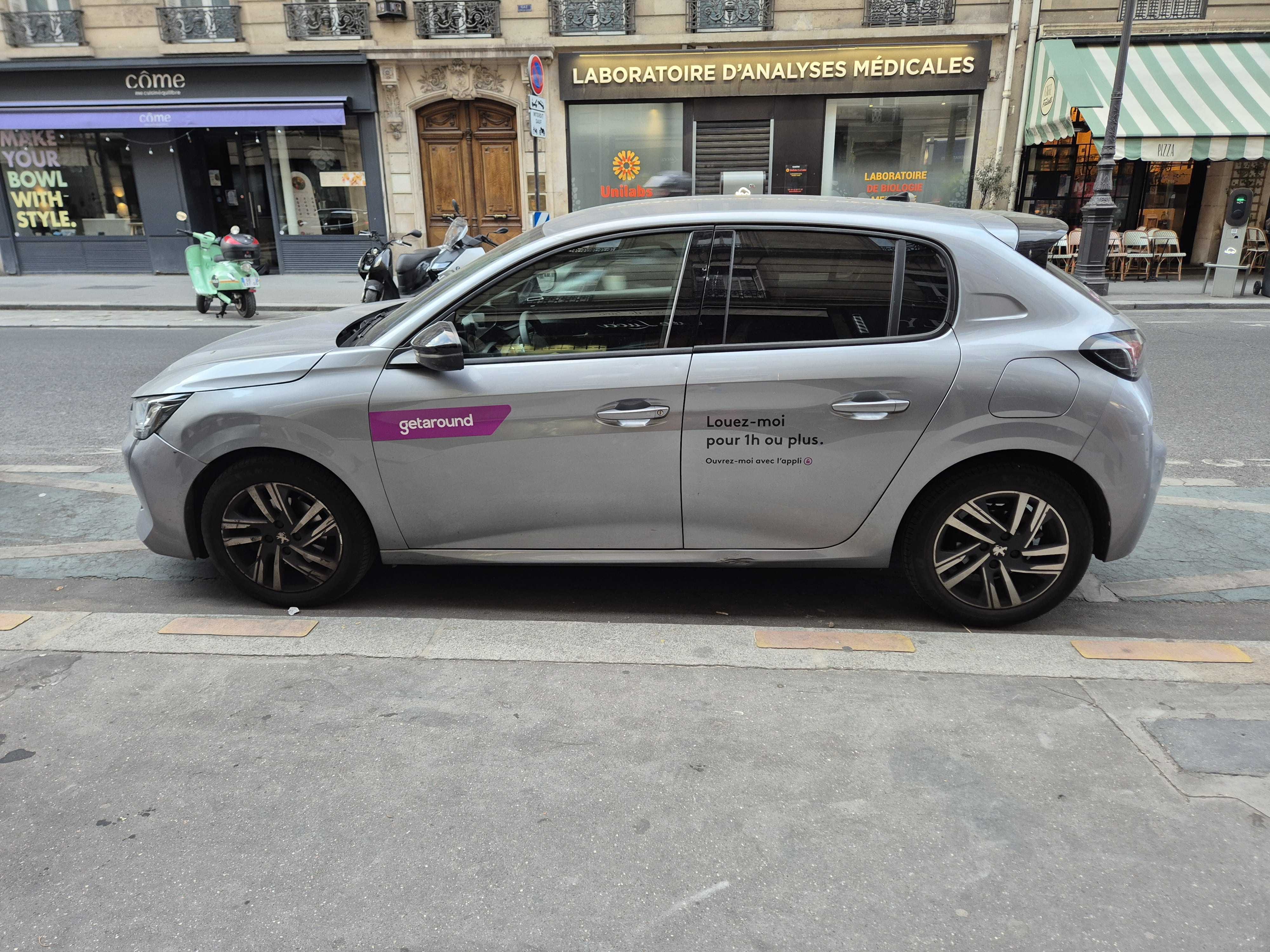 Peugeot 208 avec Climatisation