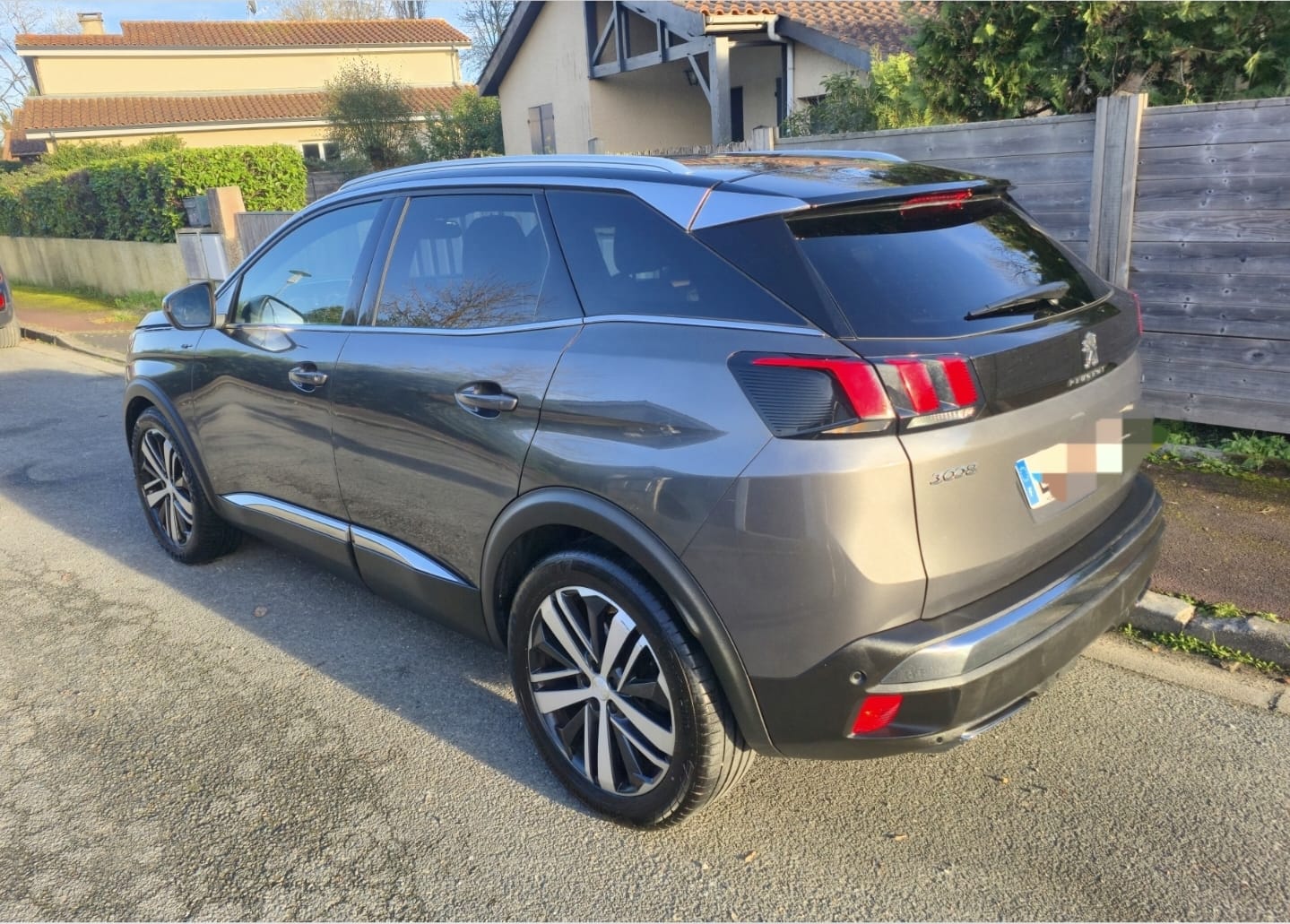 Peugeot 3008 avec GPS