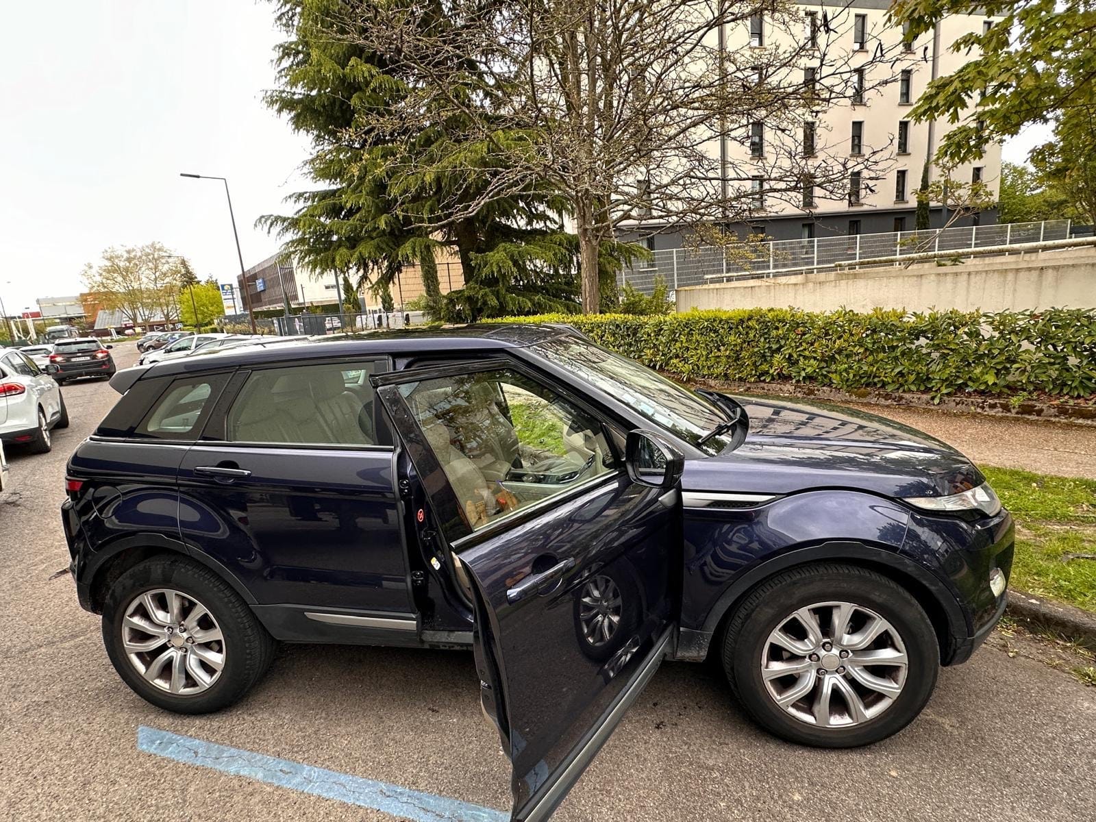 Land-Rover Range Rover Evoque avec Climatisation