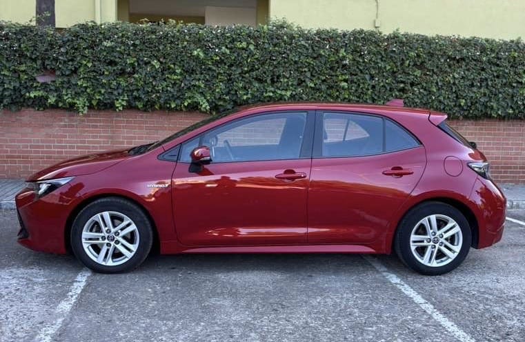 Toyota Corolla Híbrido con Aire acondicionado