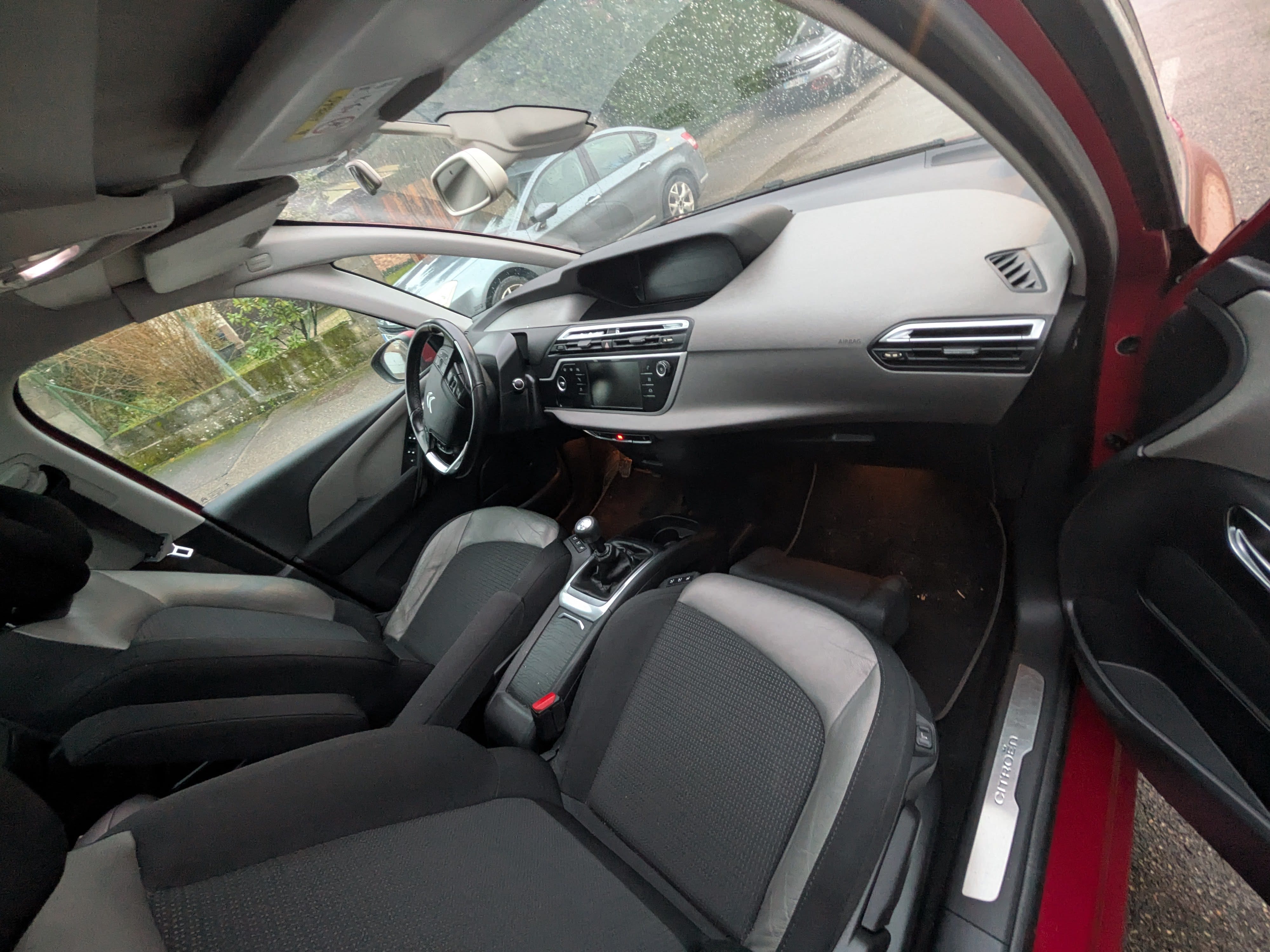 Citroen C4 Picasso Feel (full option) avec Apple CarPlay