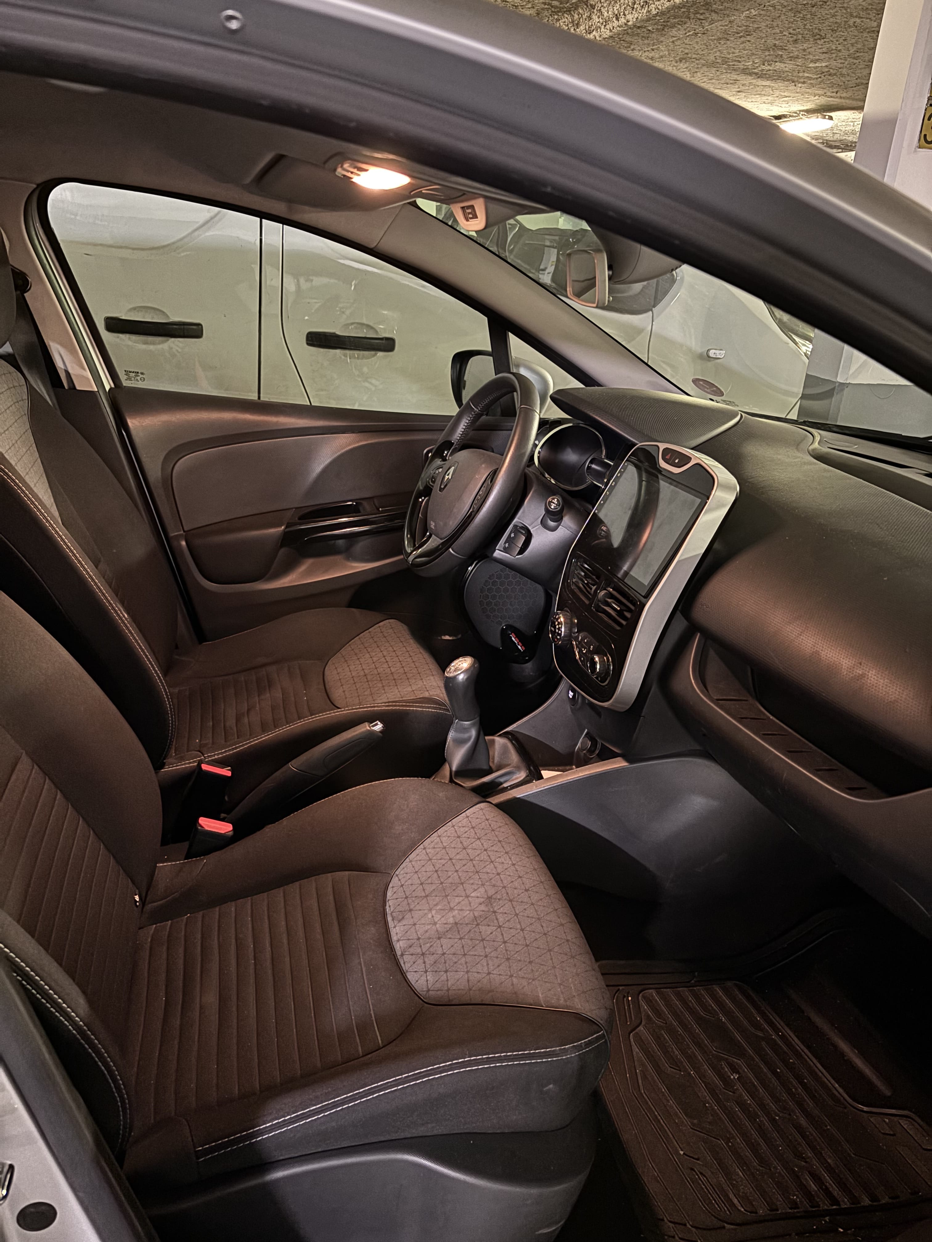 Renault Clio avec Apple CarPlay