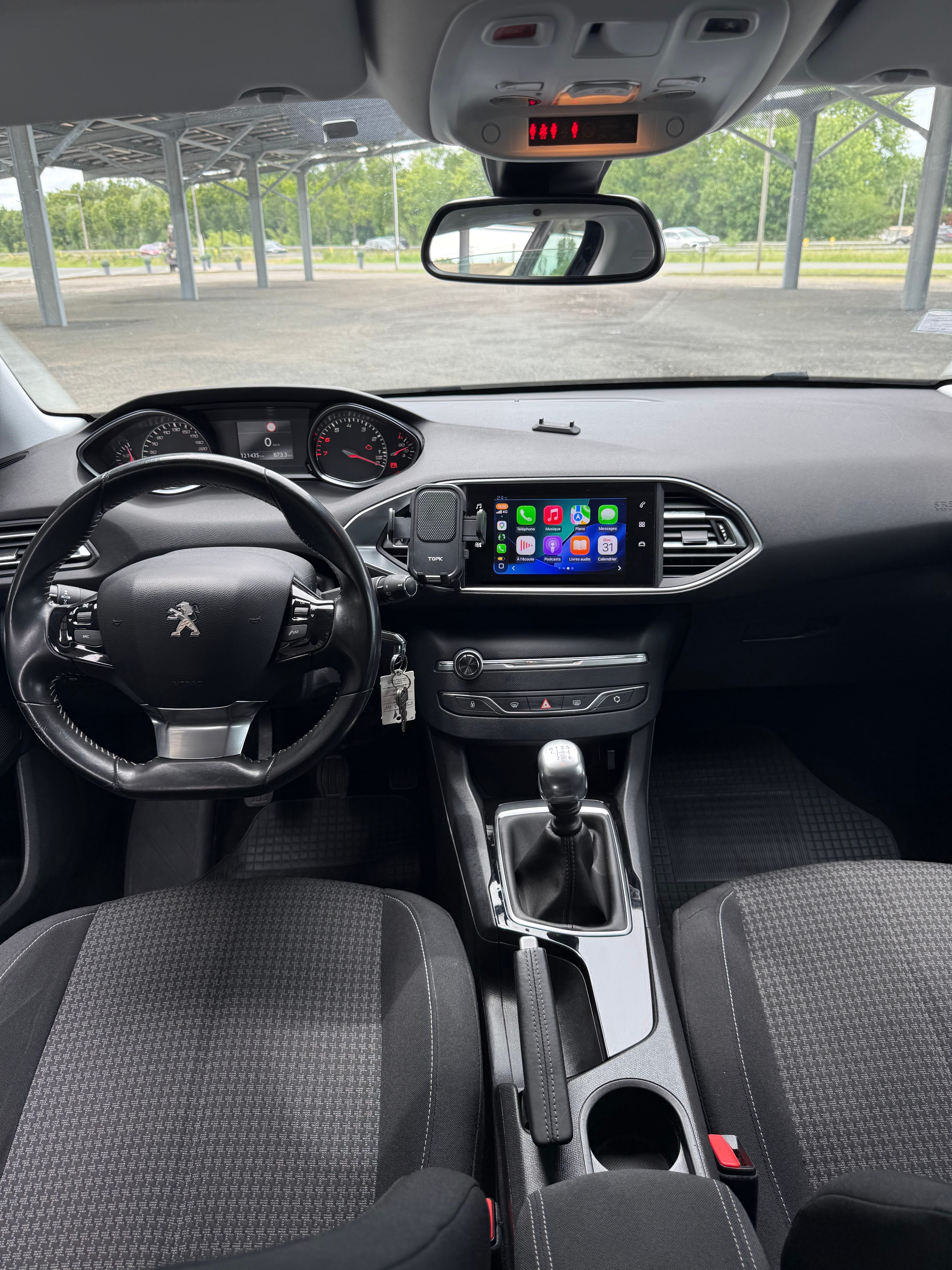 Peugeot 308 110 cv avec GPS