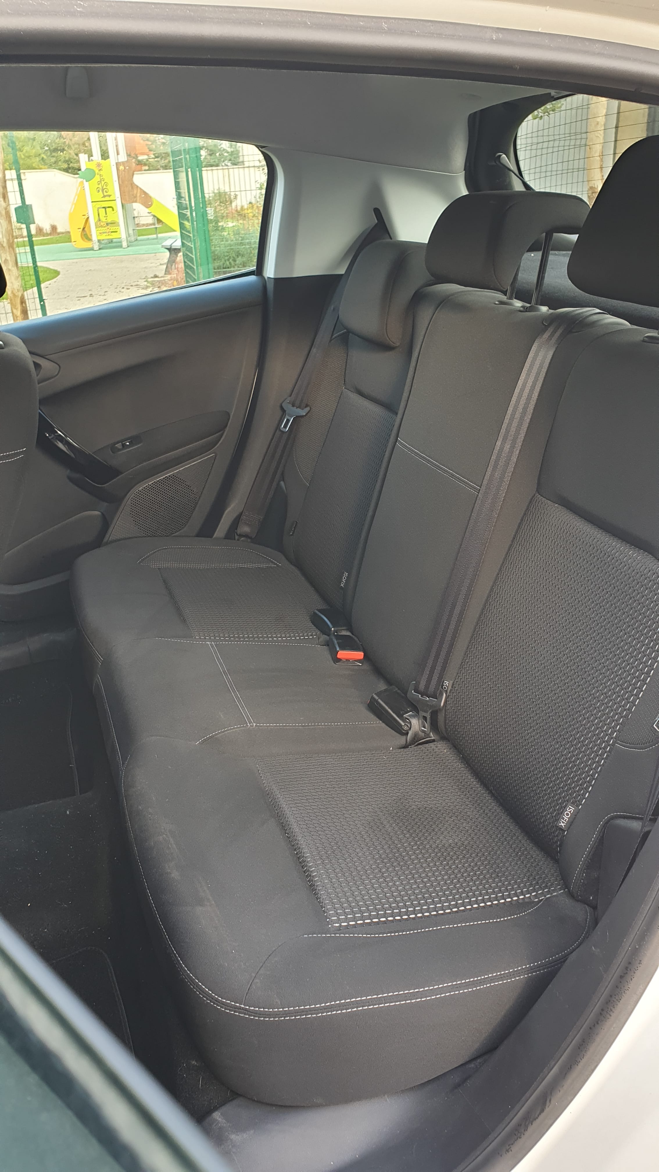 Peugeot 208 Saint Ouen - FE936ZJ avec Entrée audio / iPod