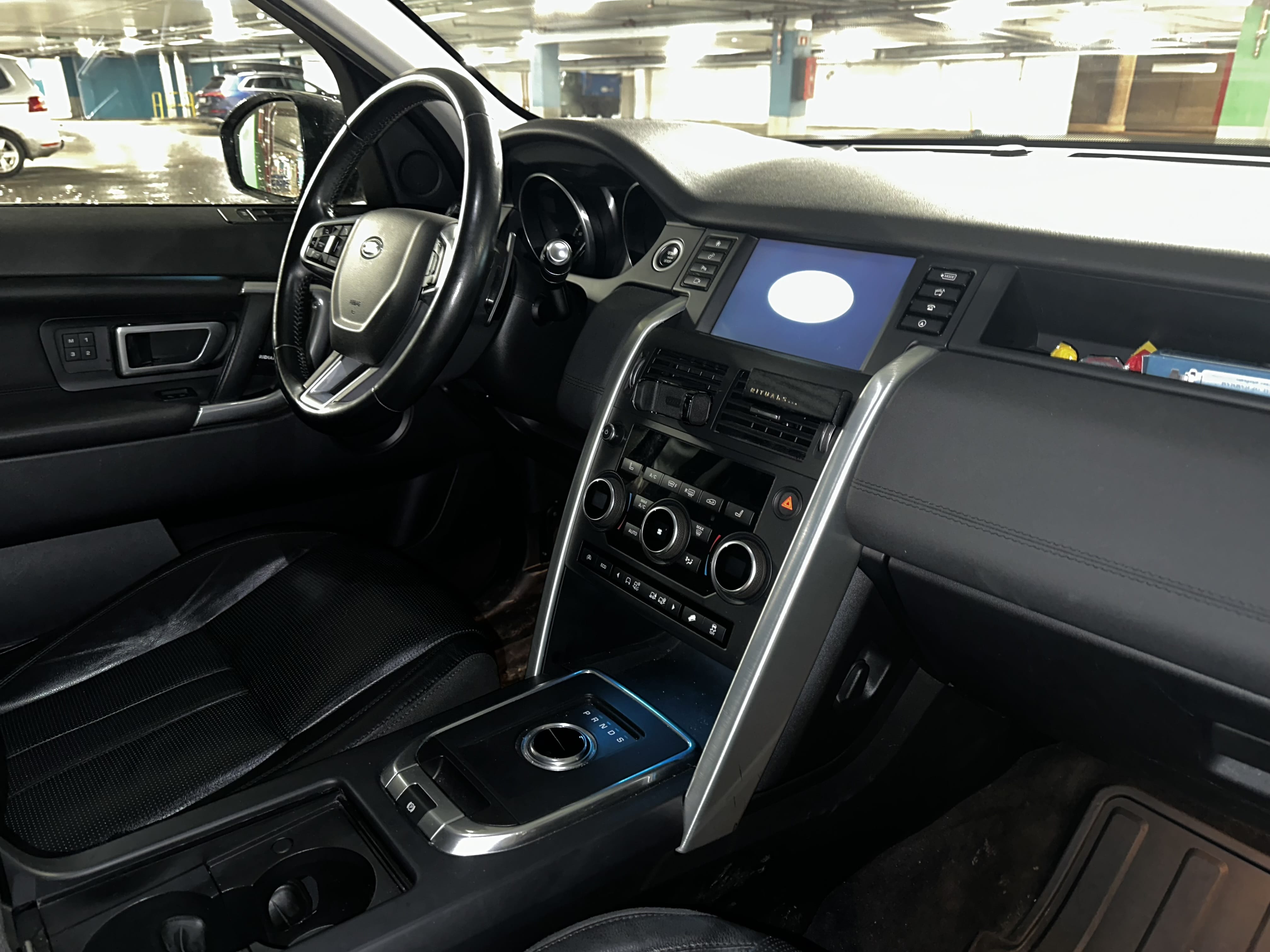Land-Rover Discovery Sport met Cruise control