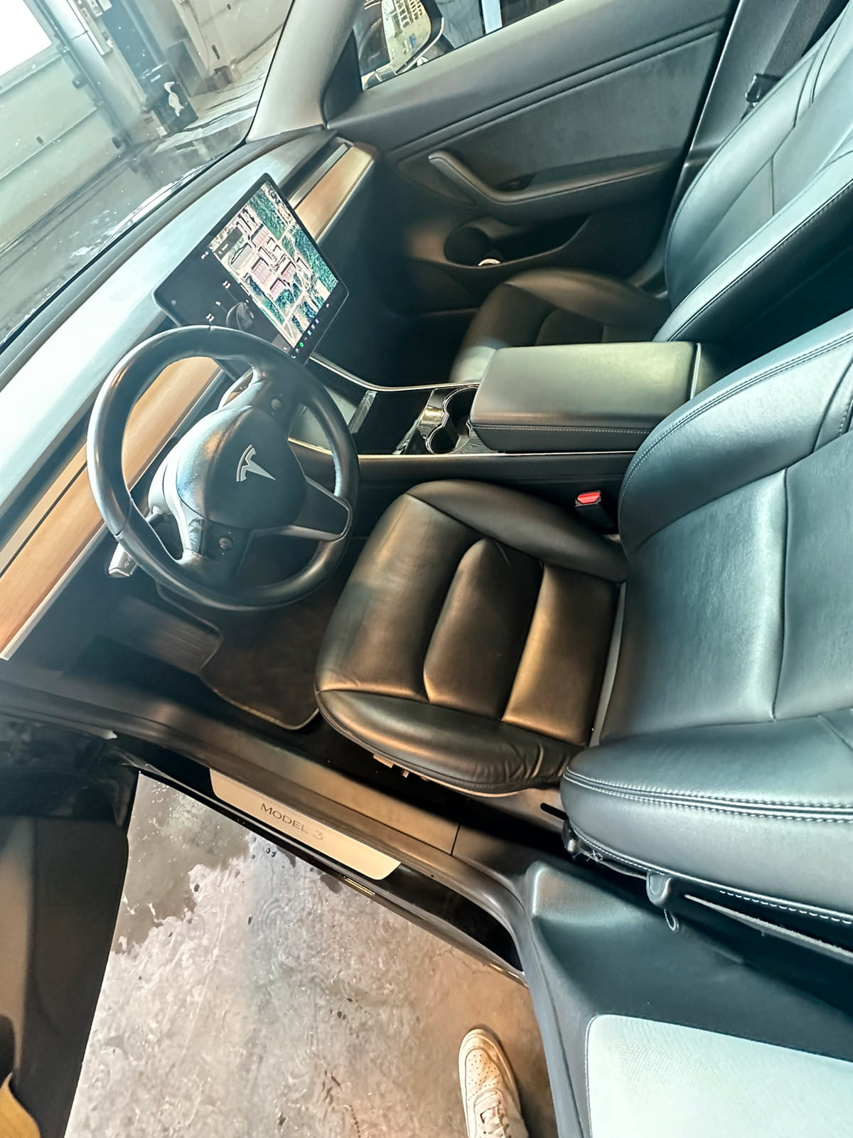 Tesla Model 3 Long Range con GPS