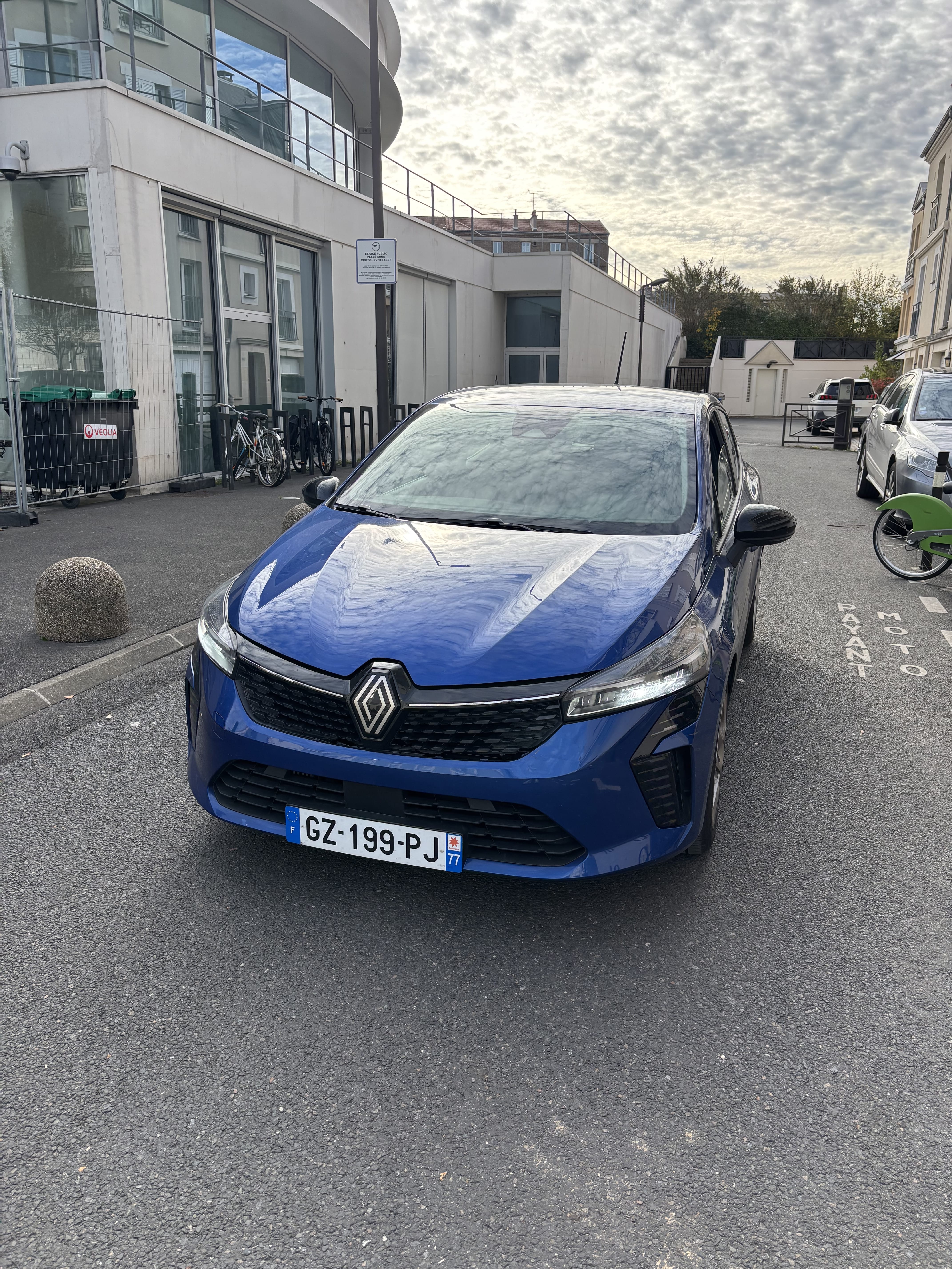 Renault Clio, 2024, Essence 98