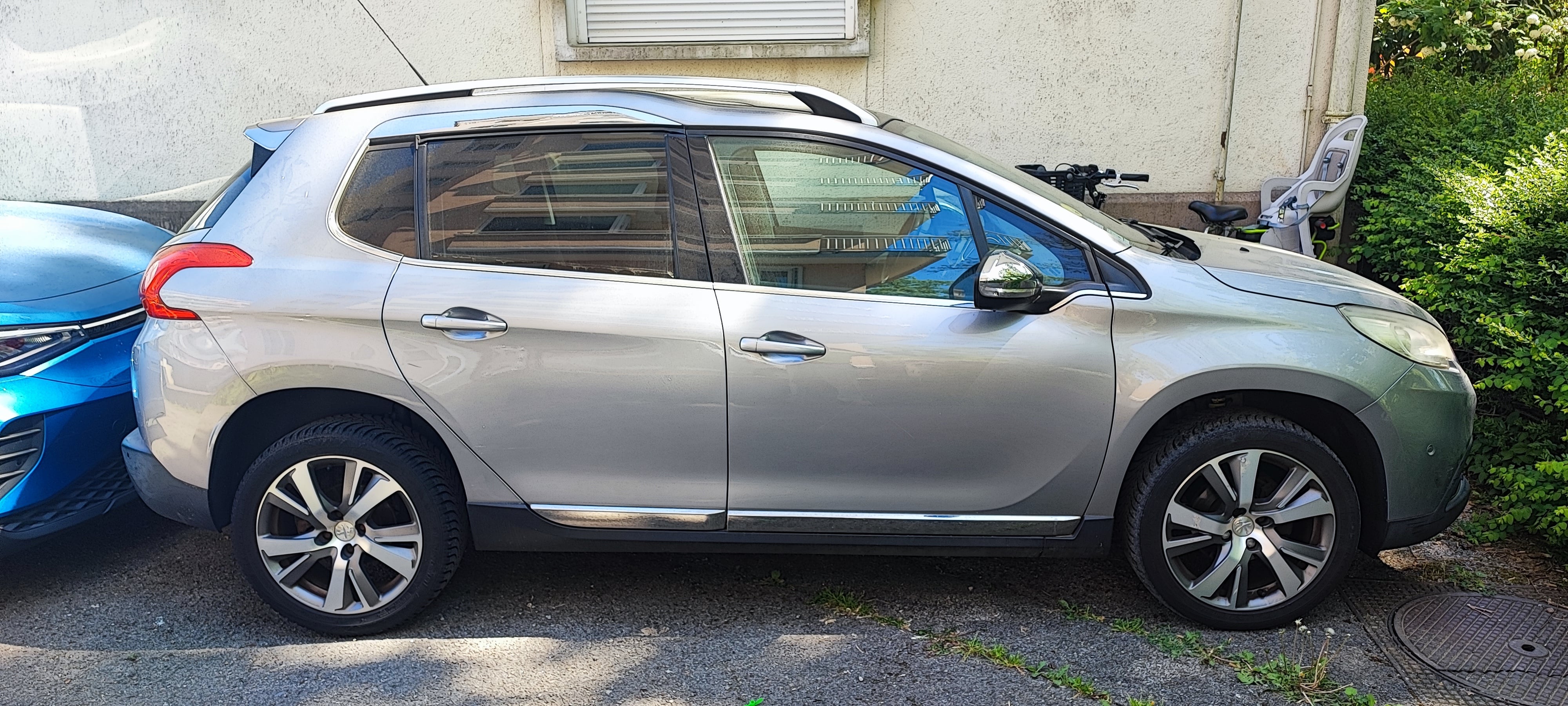 Peugeot 2008 avec Climatisation