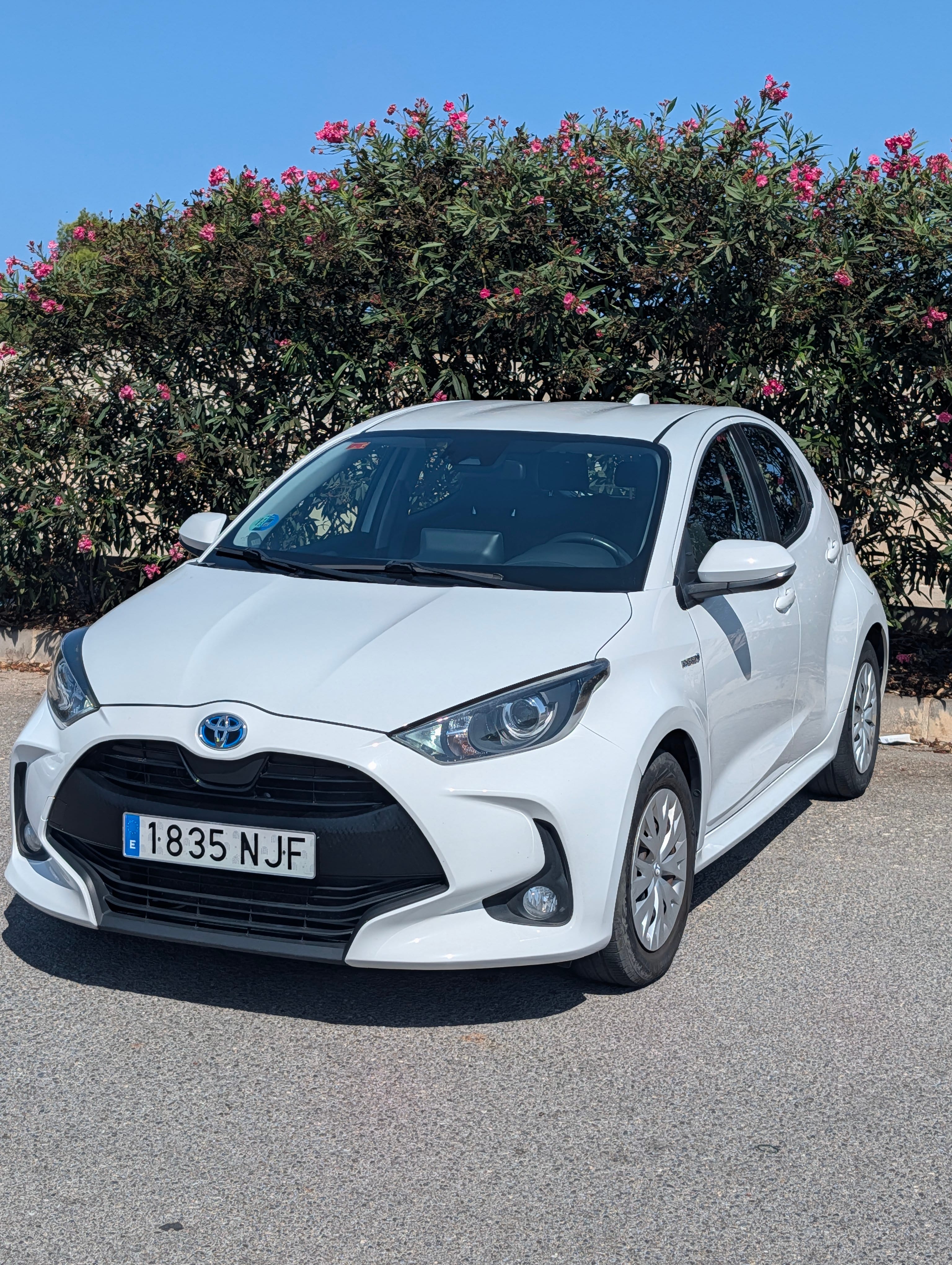 Toyota Yaris Híbrido, 2022, Gasolina 95, Automático