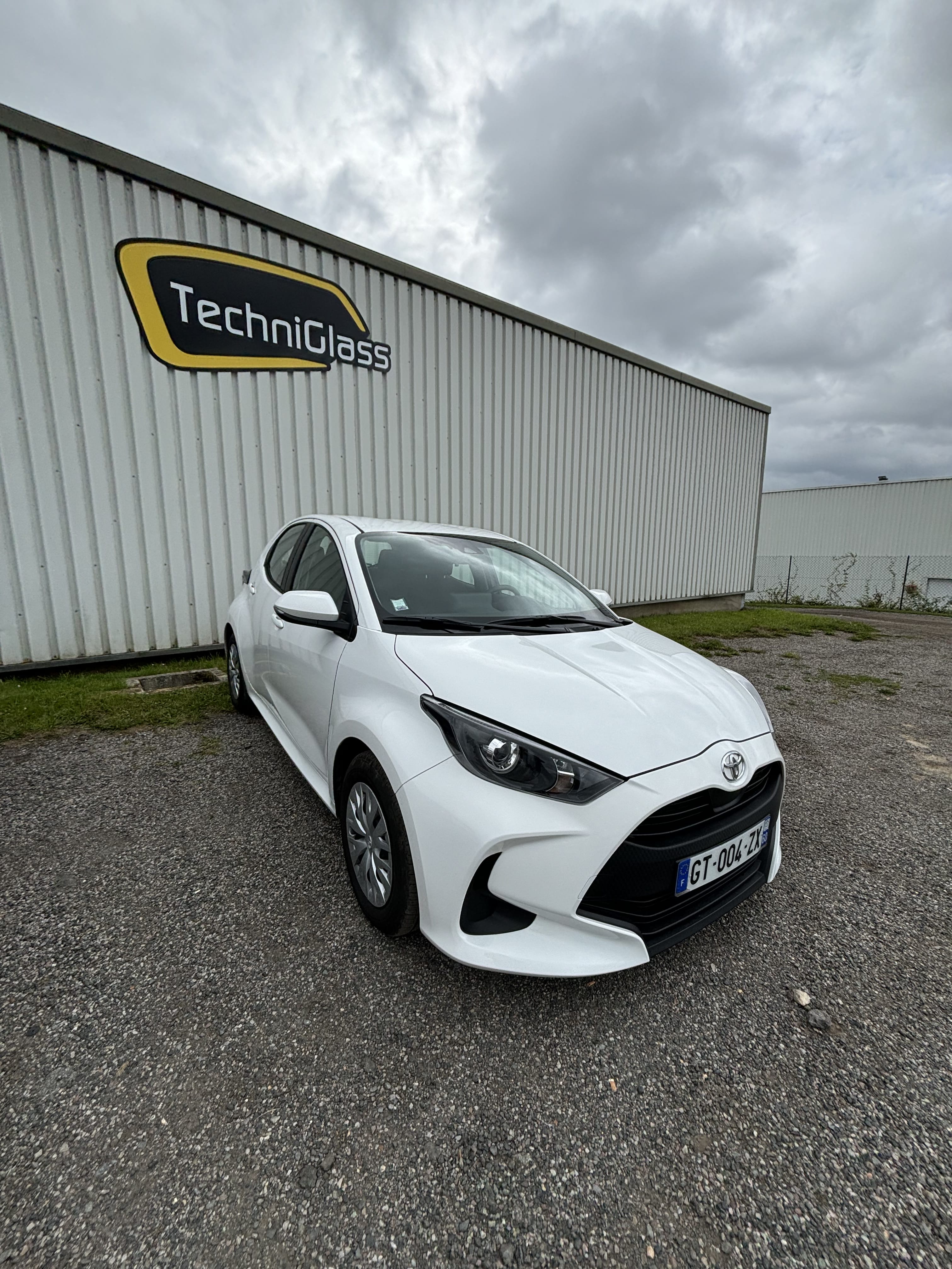Toyota Yaris, 2024, Essence 95
