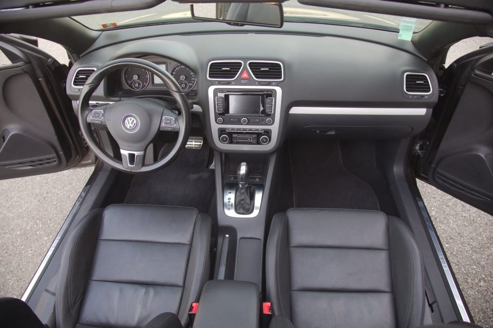 Volkswagen Eos Bluemotion finition CARAT avec GPS