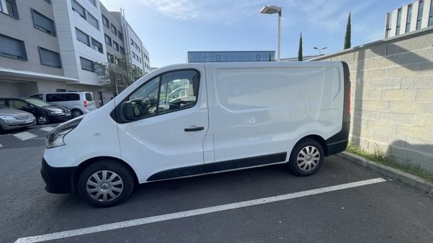 Renault Trafic Louez dans Bordeaux – Pratique, économique et accessible 24h/24 avec B’Rent ! avec Climatisation
