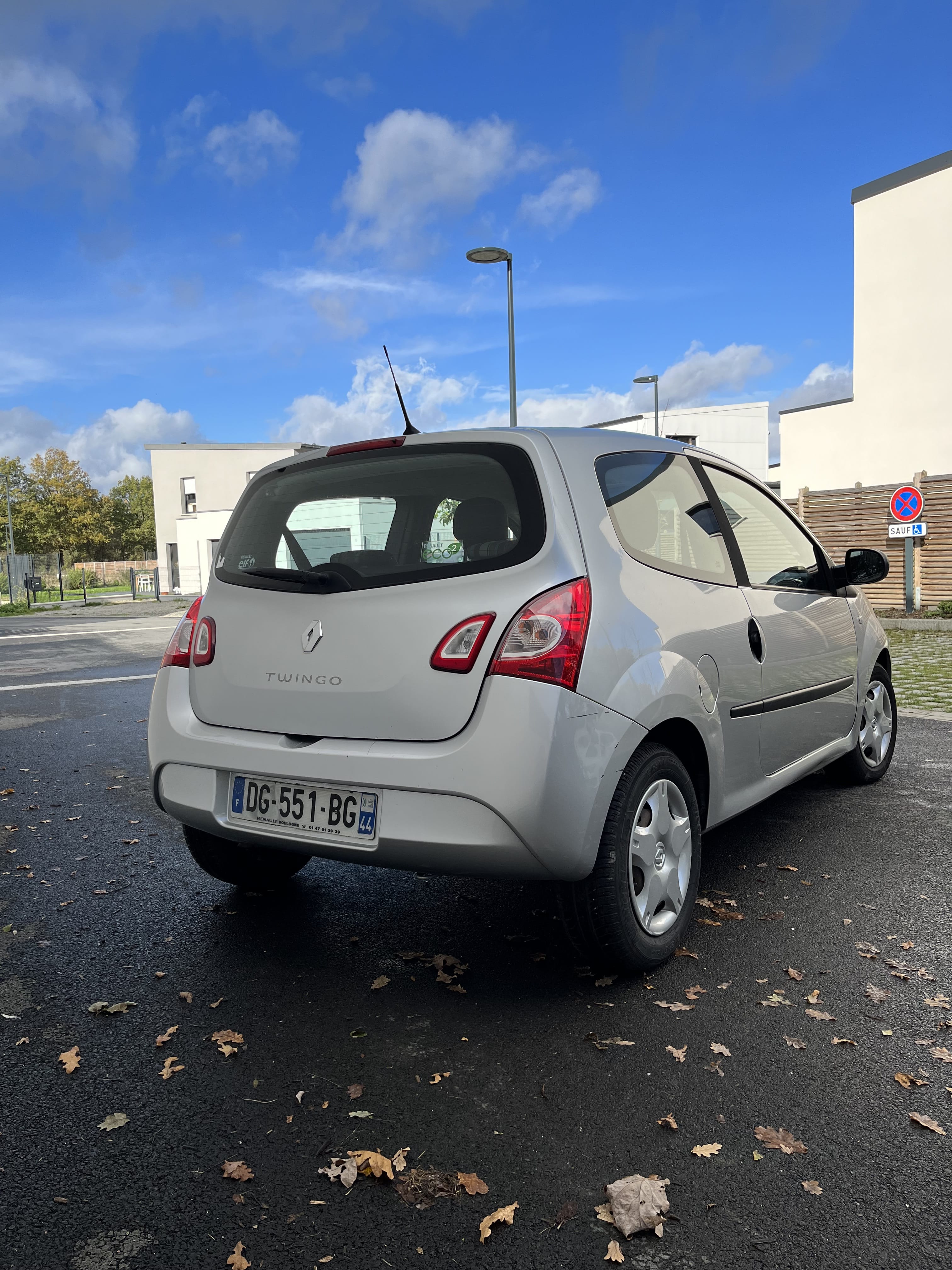 Renault Twingo II with Bluetooth audio