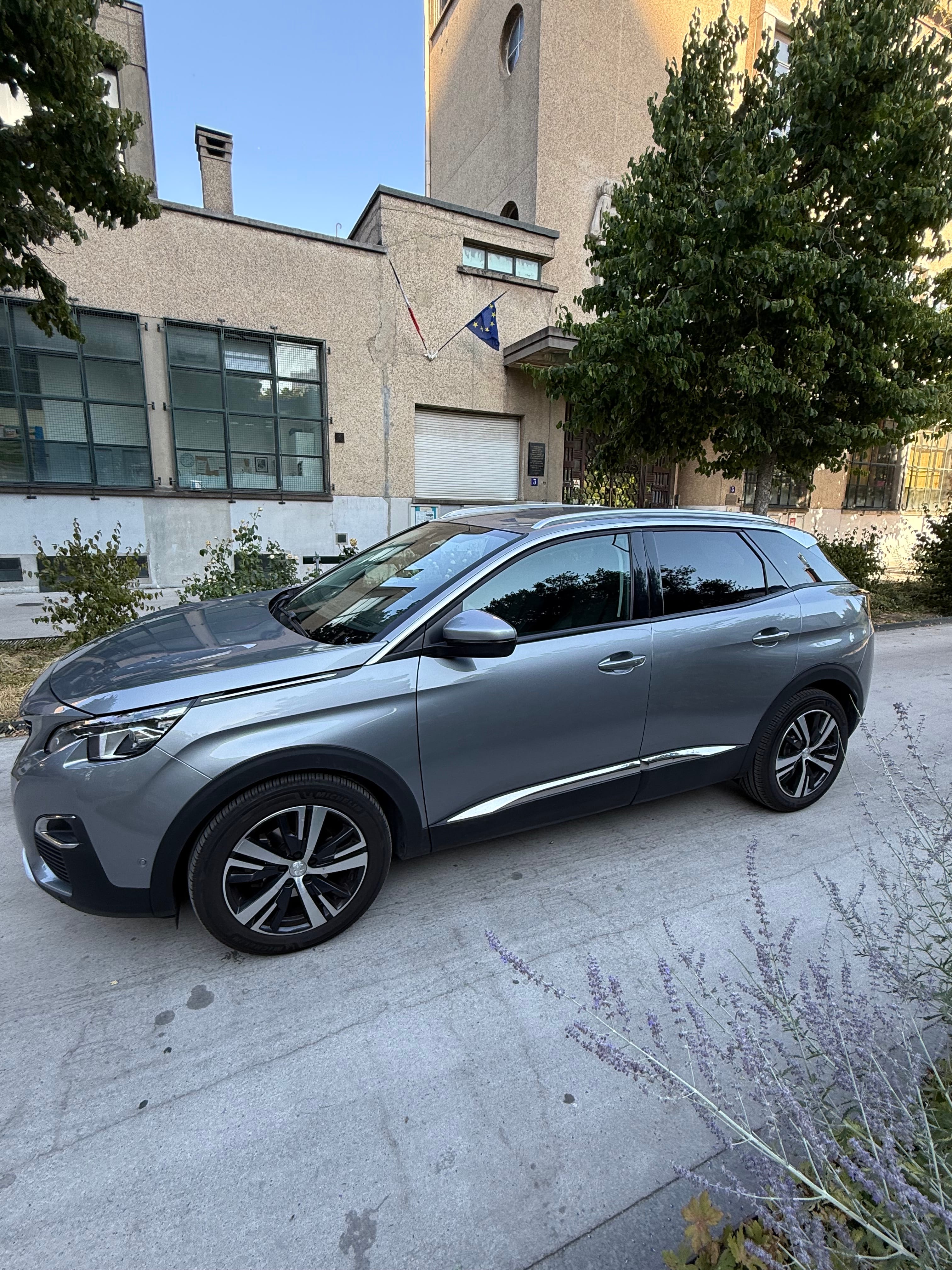 Peugeot 3008 with Air conditioning