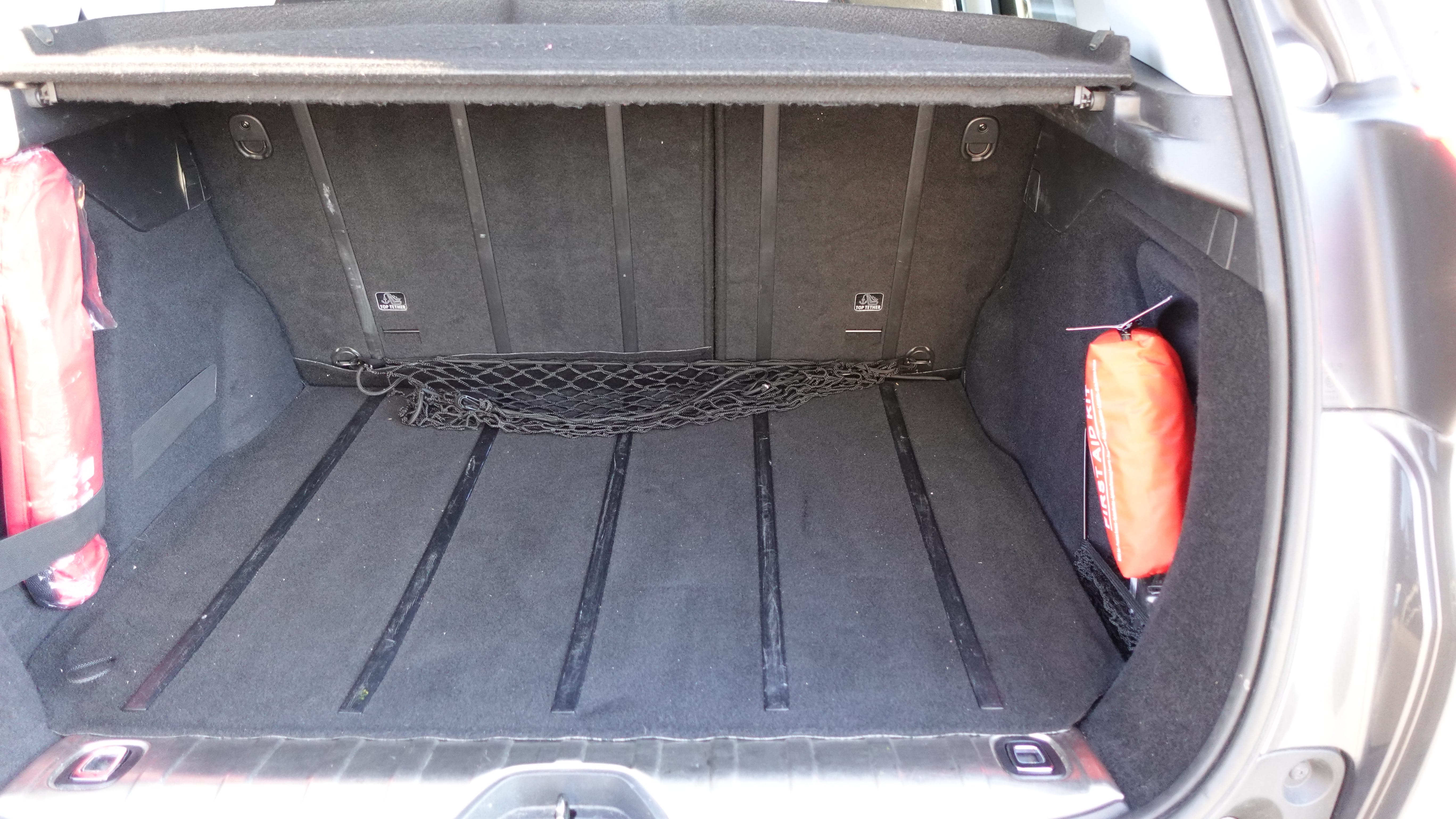Peugeot 2008 avec Entrée audio / iPod