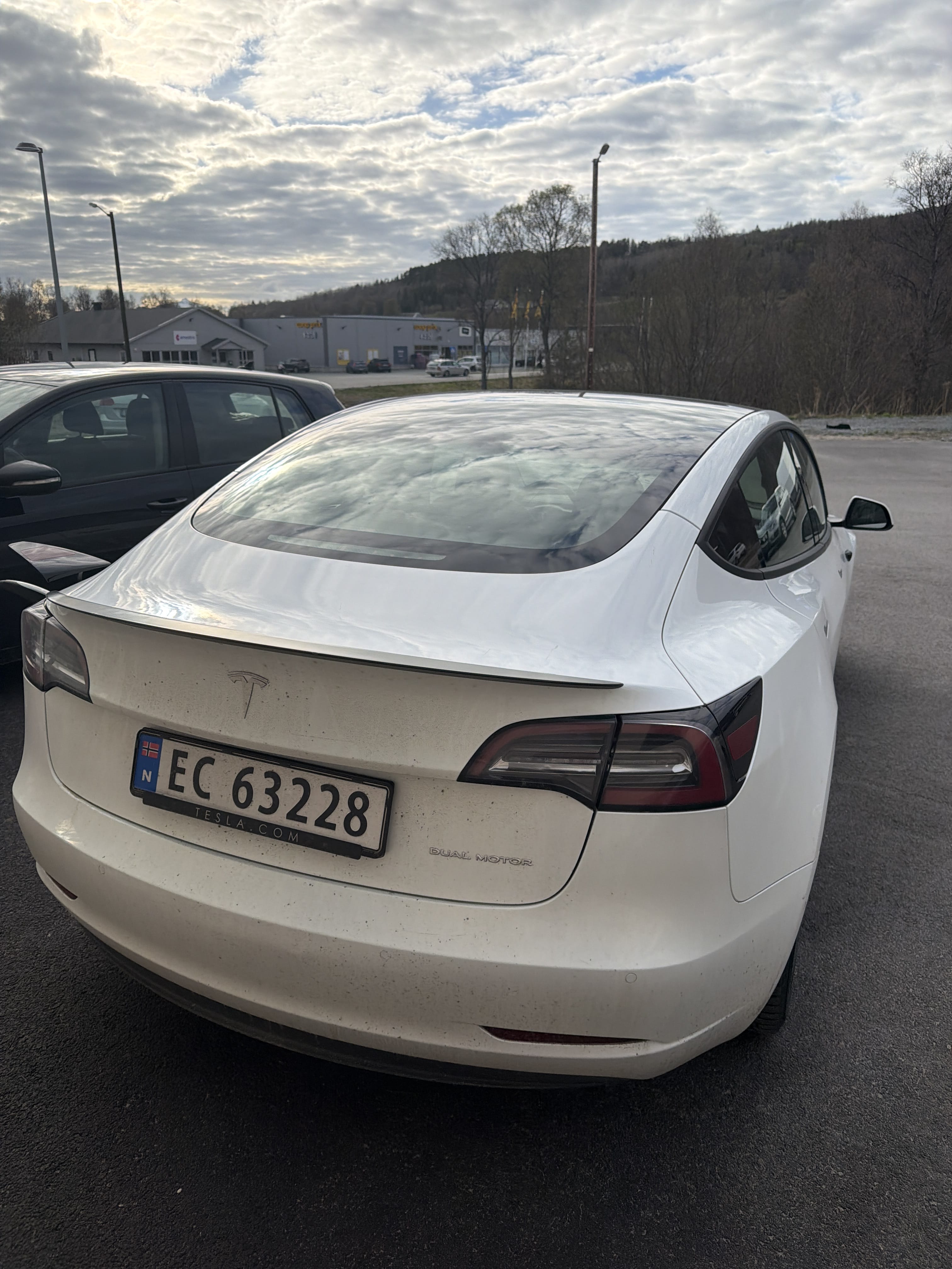 Tesla Model 3 Long Range med Ryggekamera