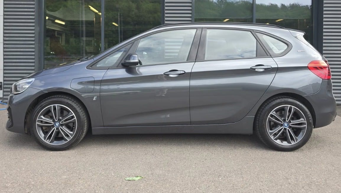 BMW  225xe Active Tourer avec Climatisation