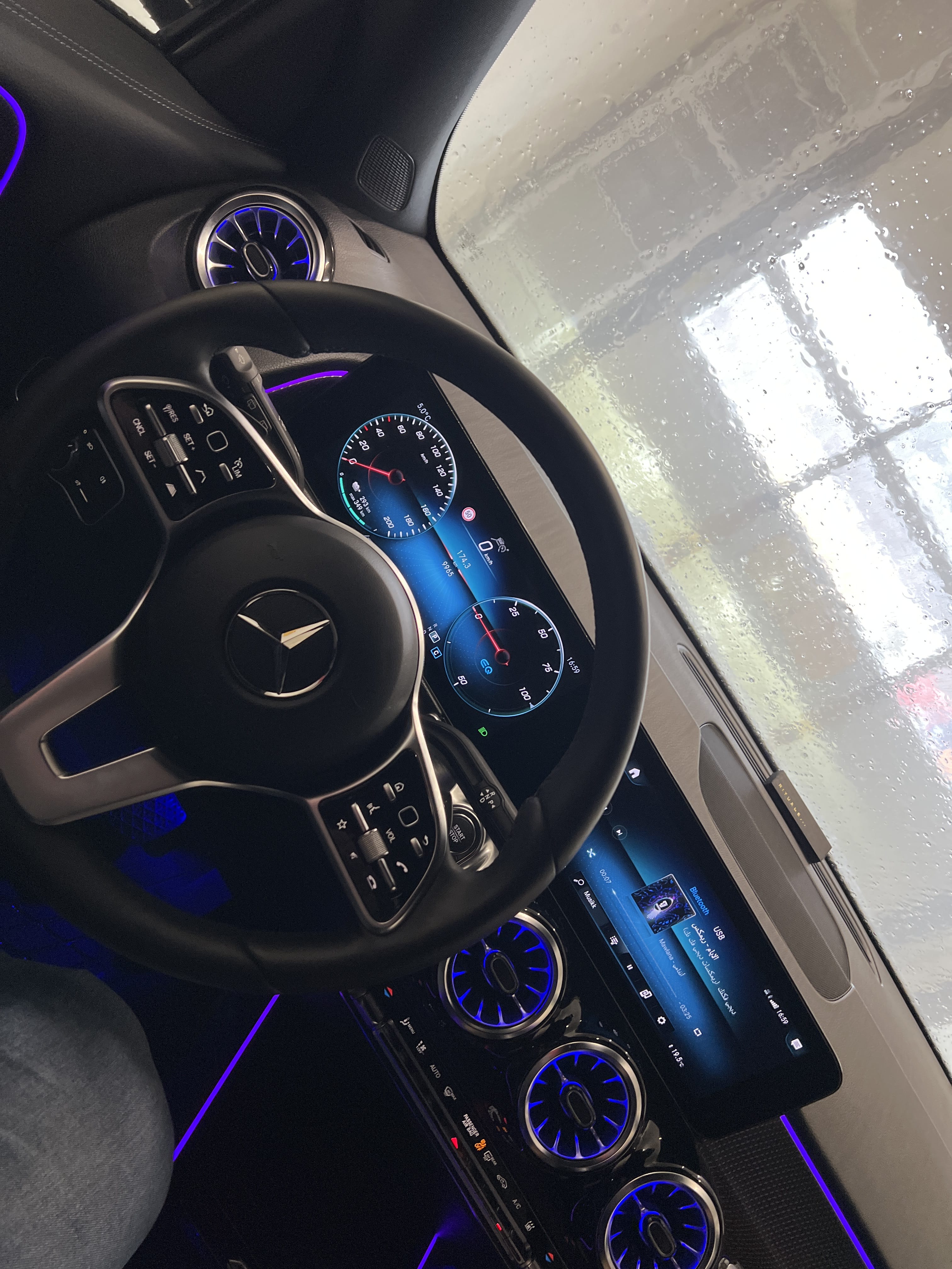 Mercedes-Benz EQB med Cruisekontroll