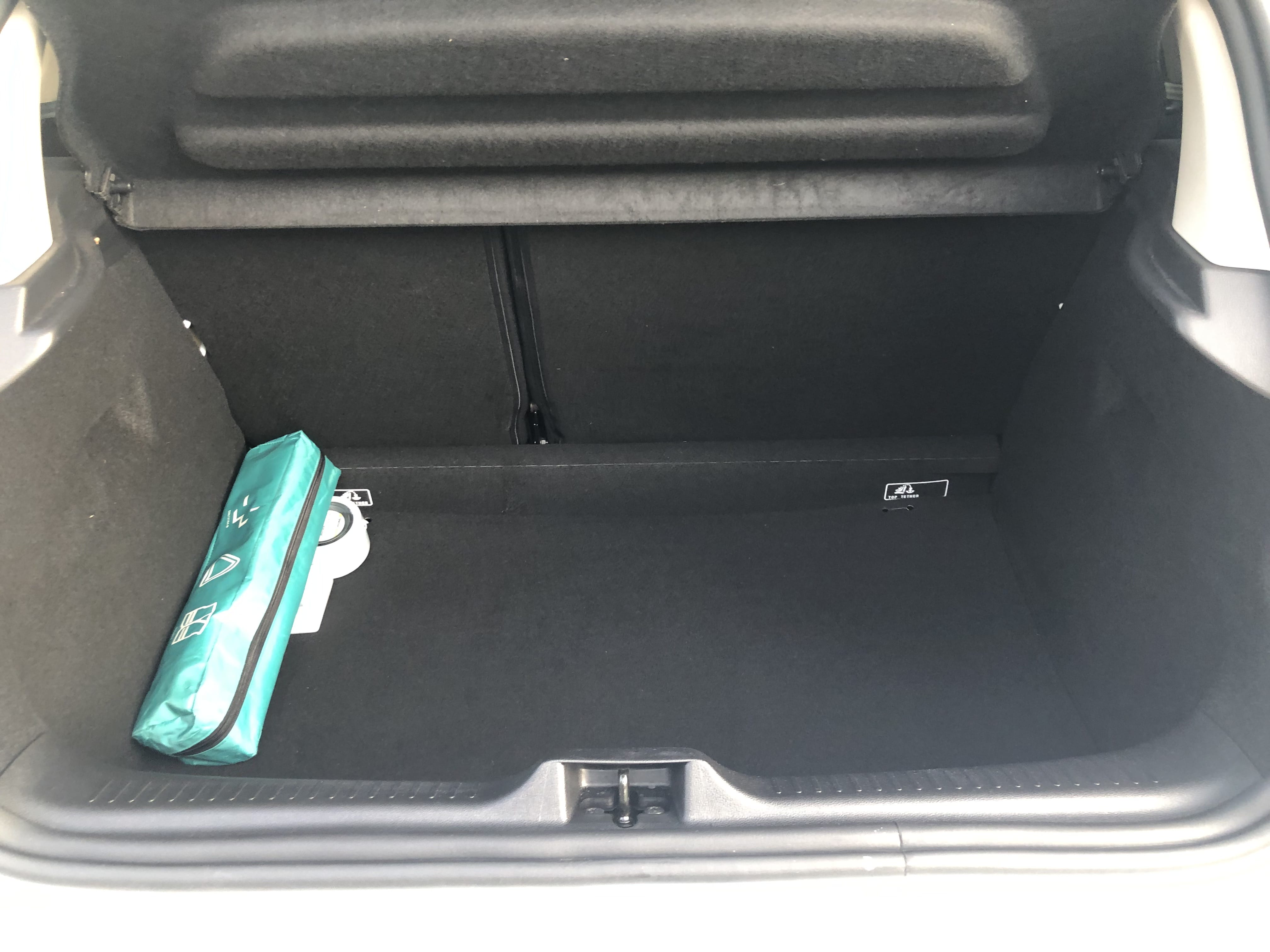 Renault Clio Hôpital la crois saint-Simon/Métro9Maraichers/ rue des Pyrénées /USB/Clim/Régulateur avec Entrée audio / iPod