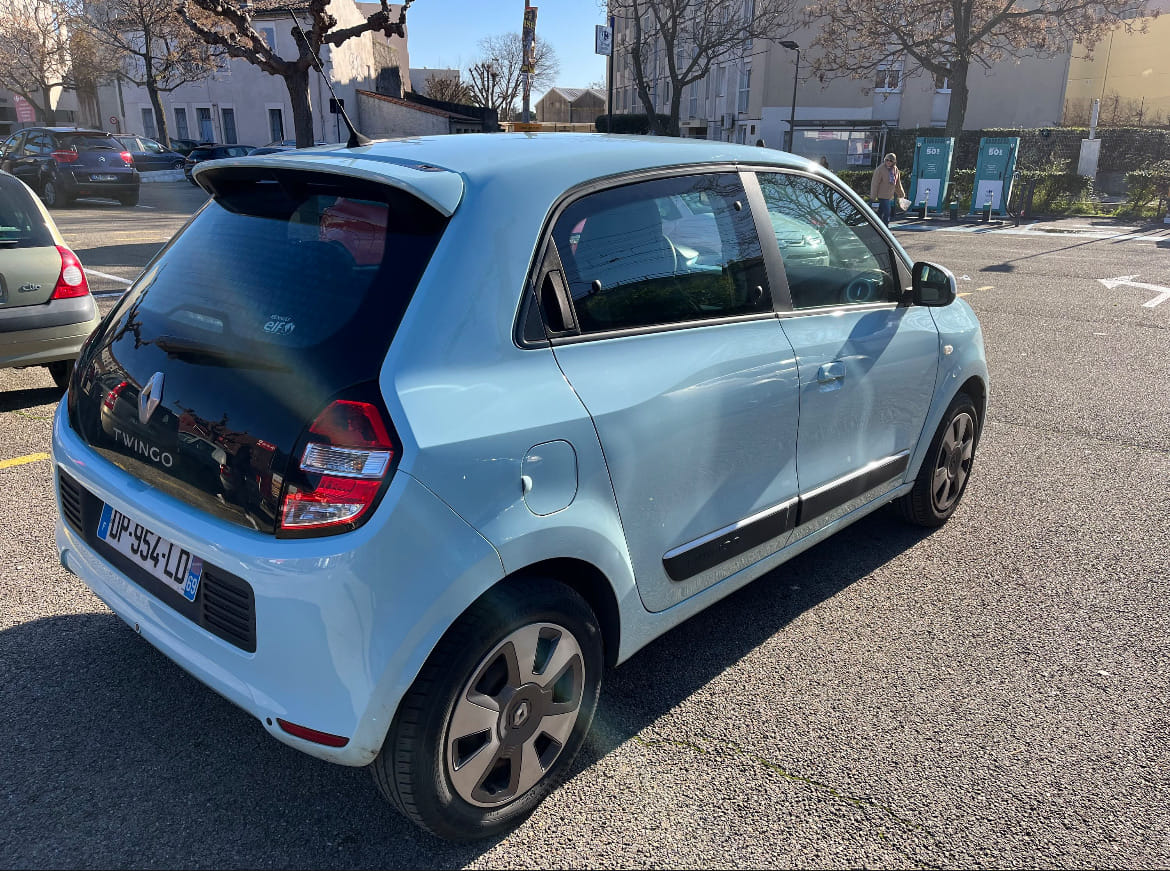 Renault Twingo III with Bluetooth audio