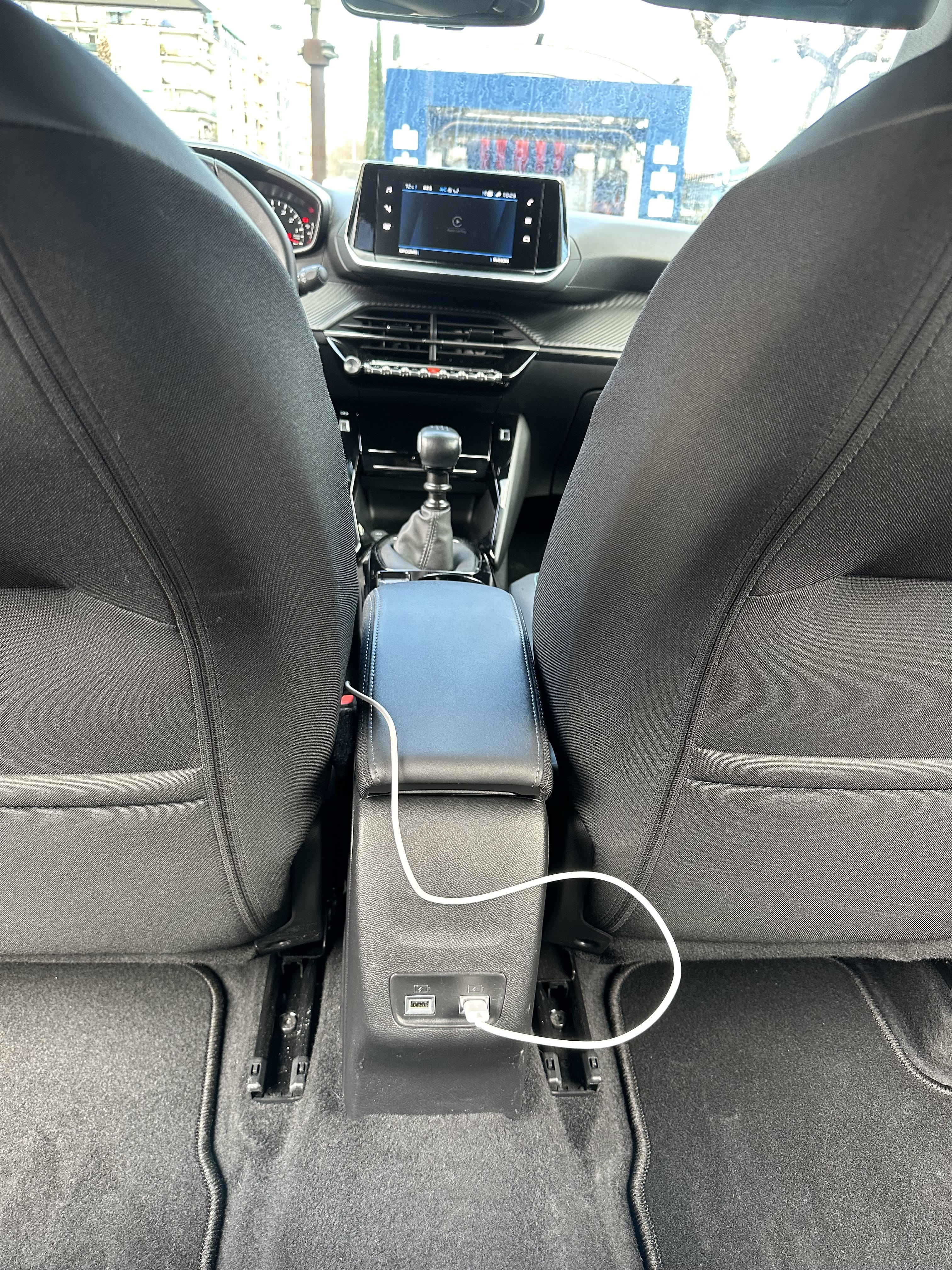 Peugeot 2008 con Apple CarPlay