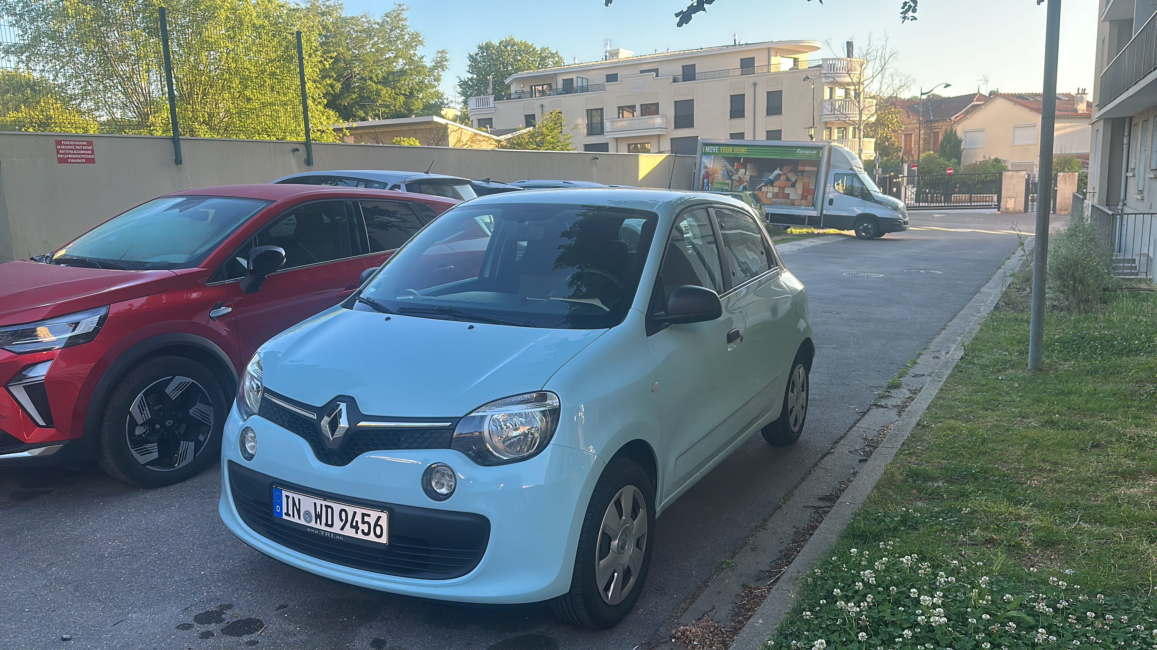 Renault Twingo III avec Siège bébé