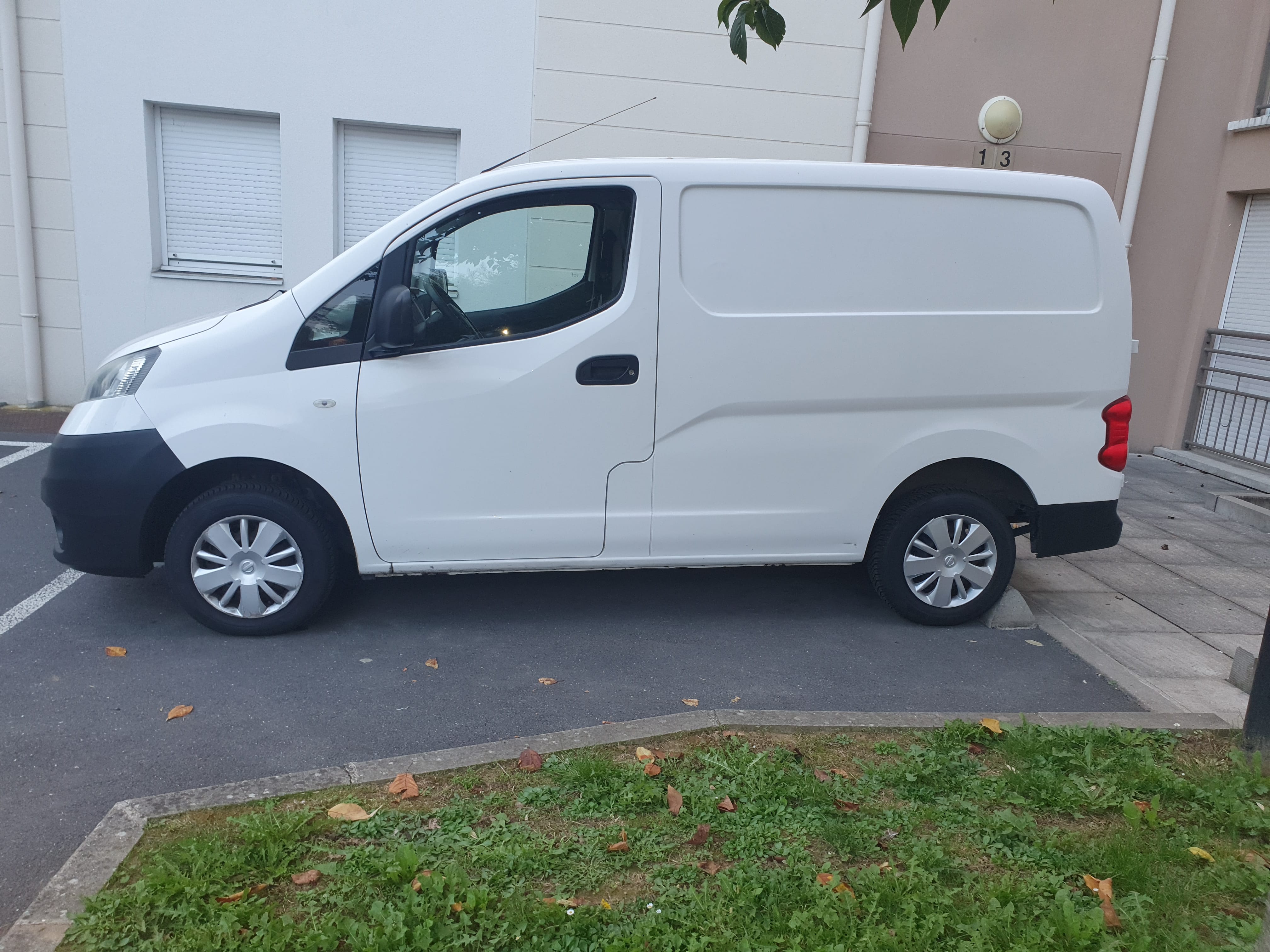Nissan NV200 avec Siège bébé