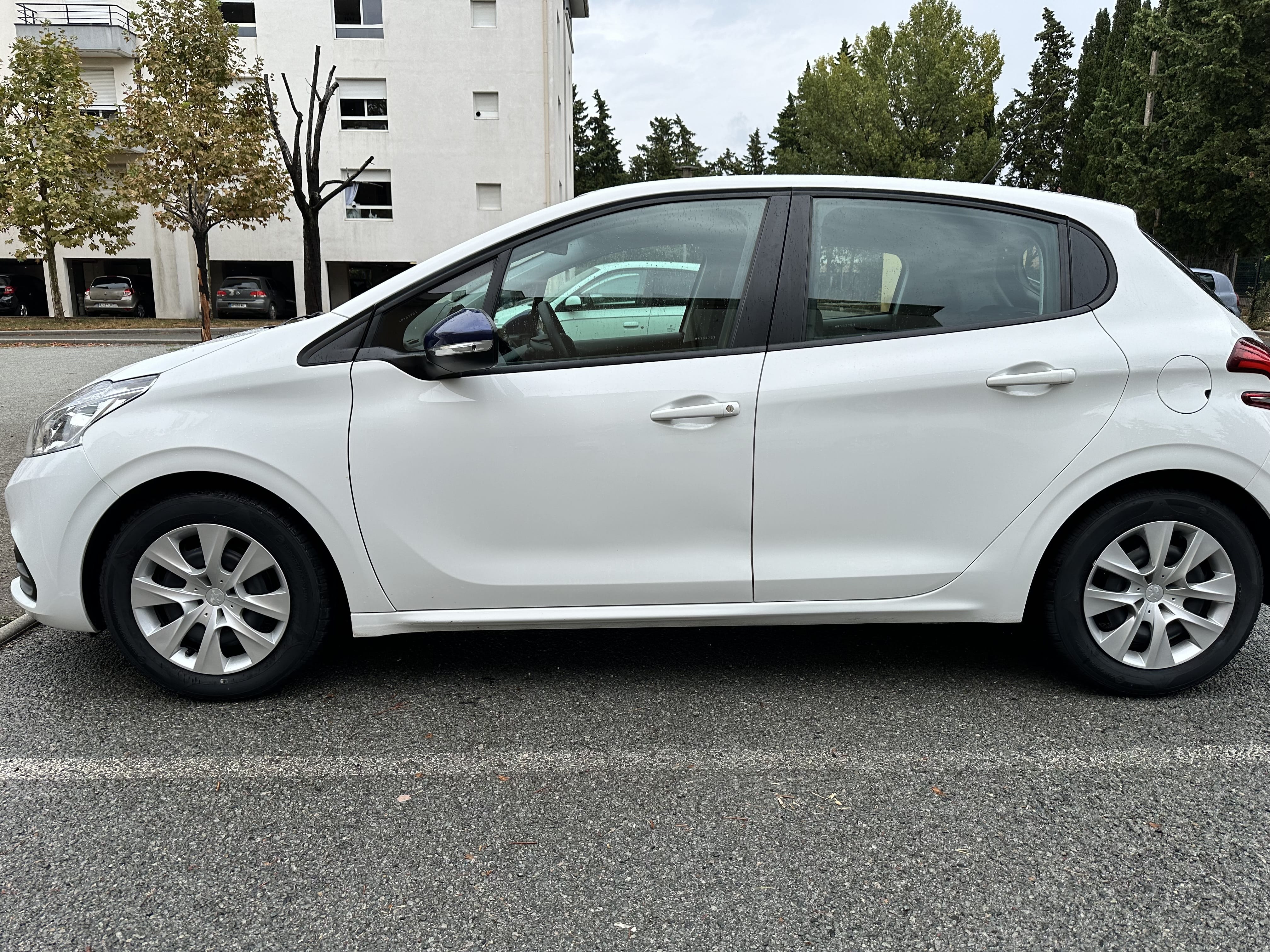 Peugeot 208 avec Climatisation