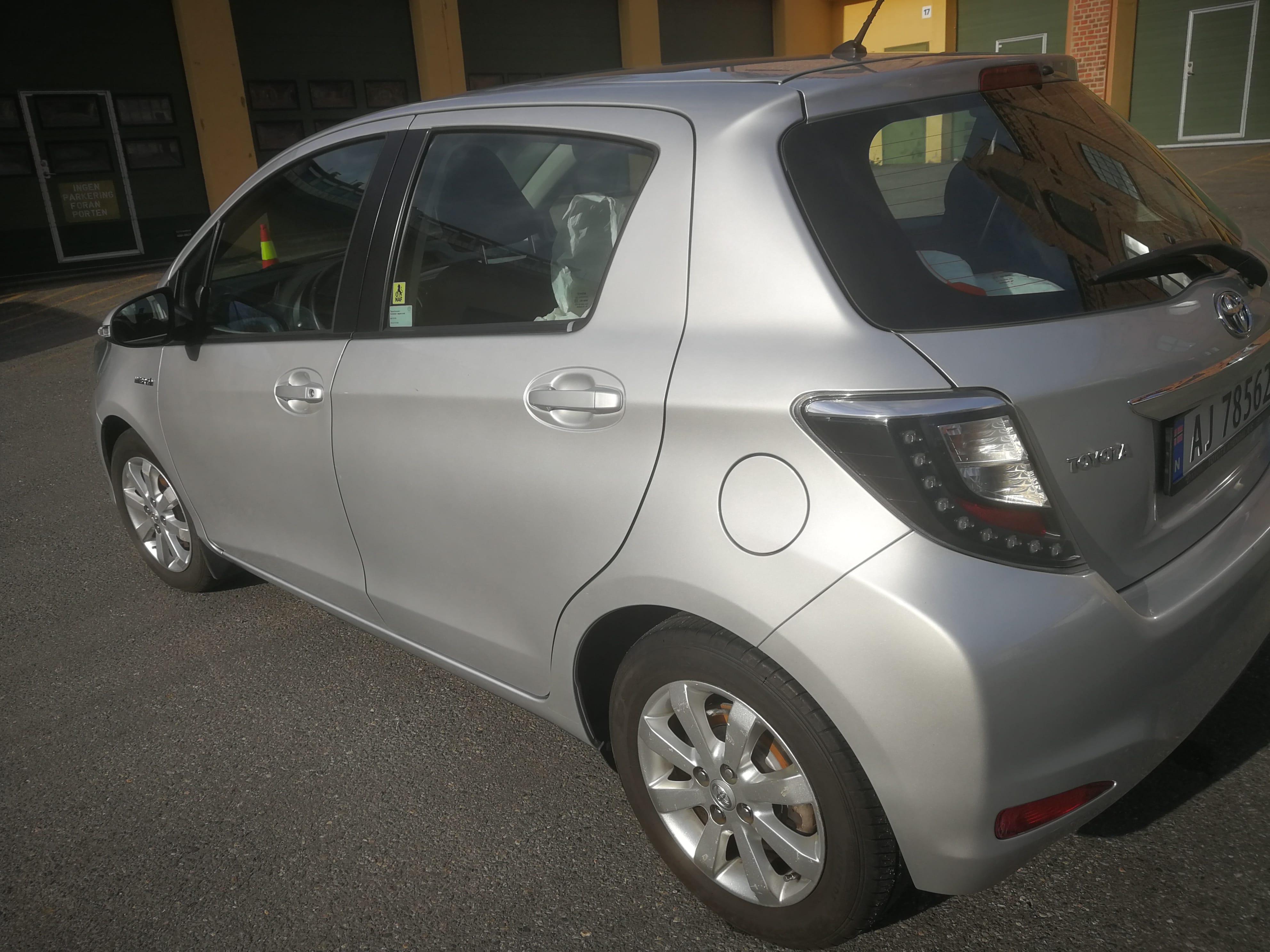 Toyota Yaris Hybrid with Air conditioning
