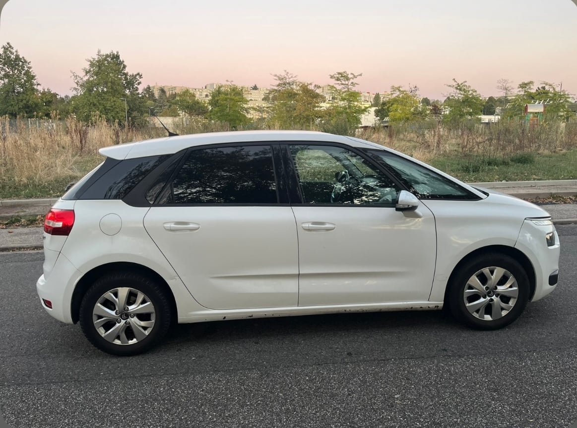 Citroen C4 Picasso avec GPS