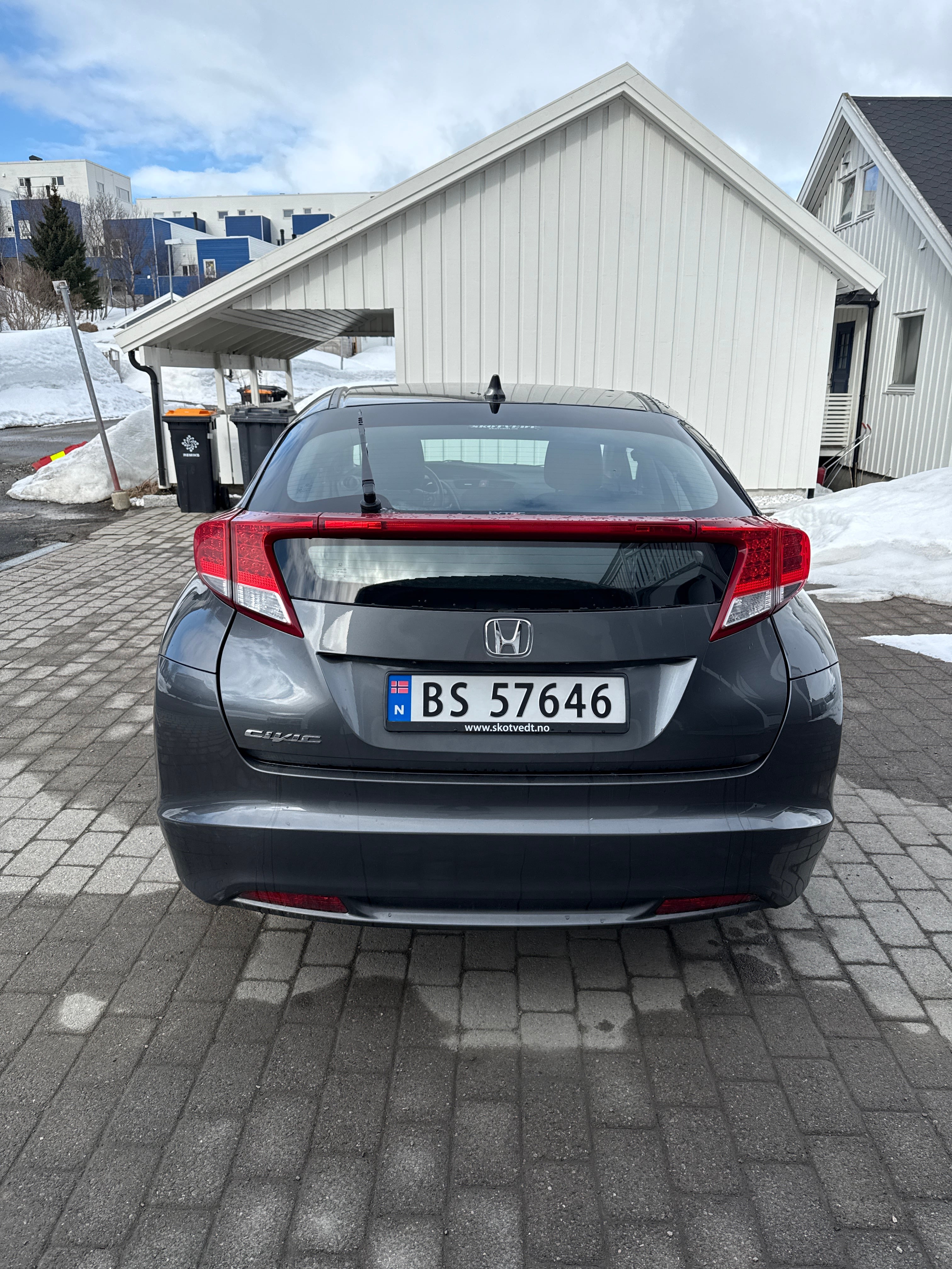 Honda Civic Sedan med GPS