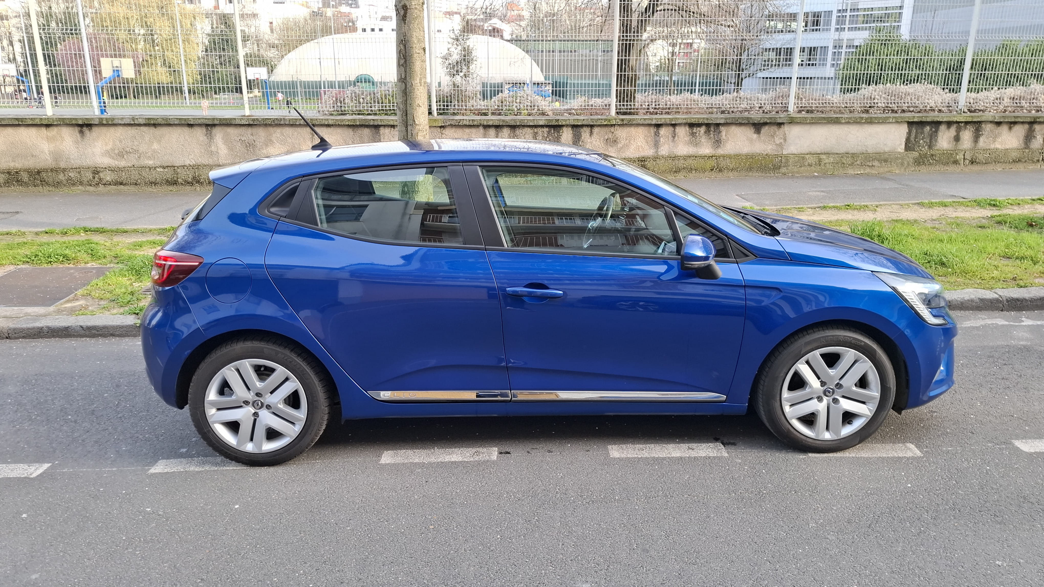 Renault Clio E-tech avec Climatisation