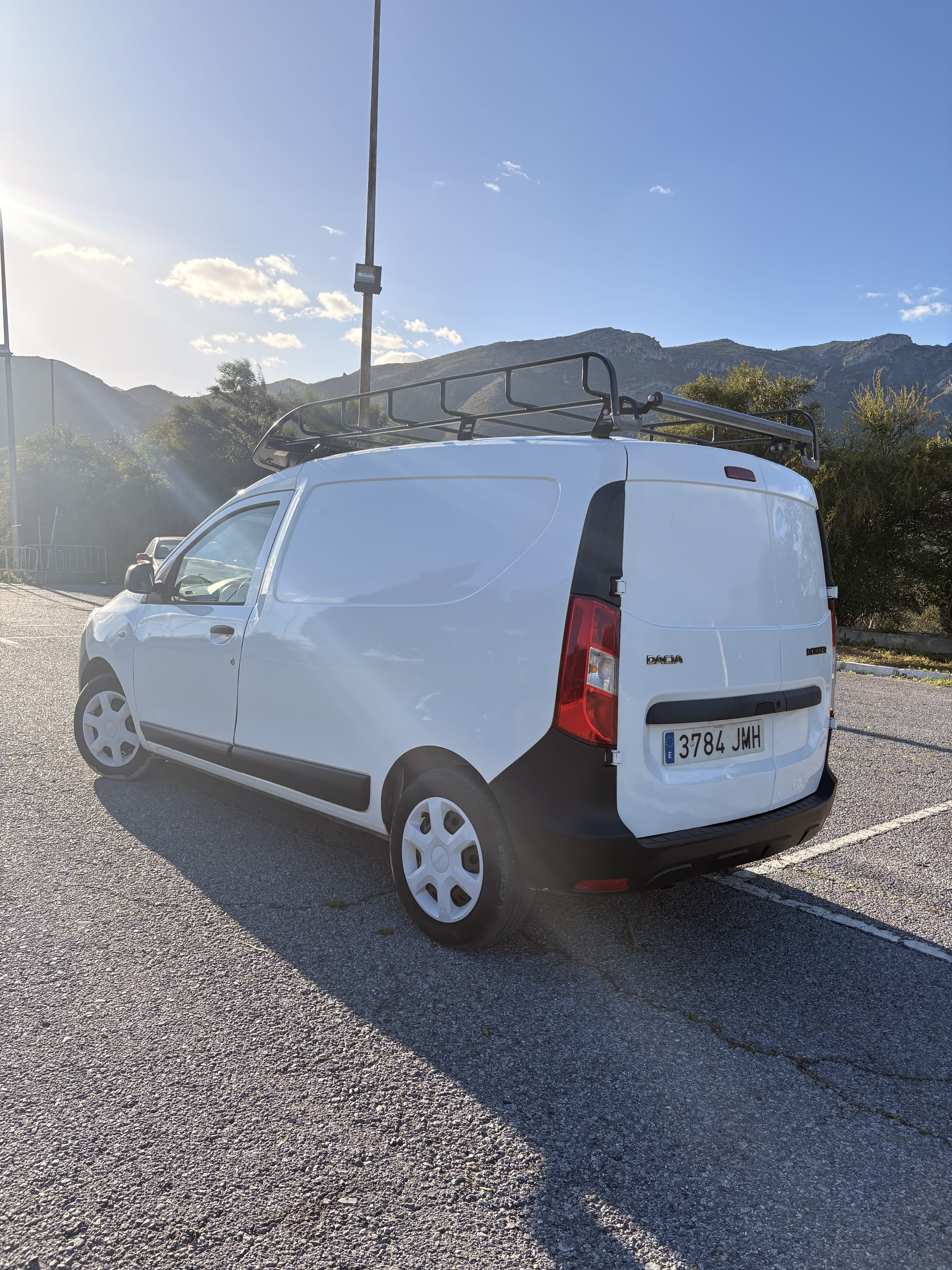 Dacia Dokker med GPS